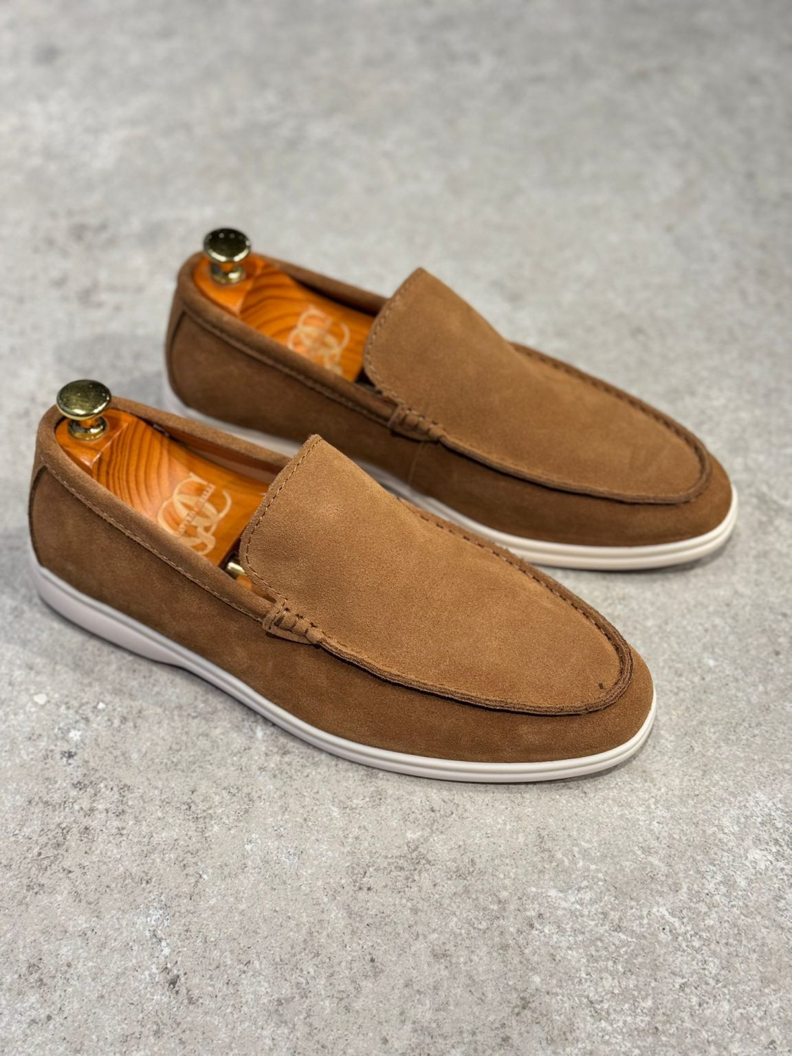 קואטרו קוואלי - מוקסין 8915