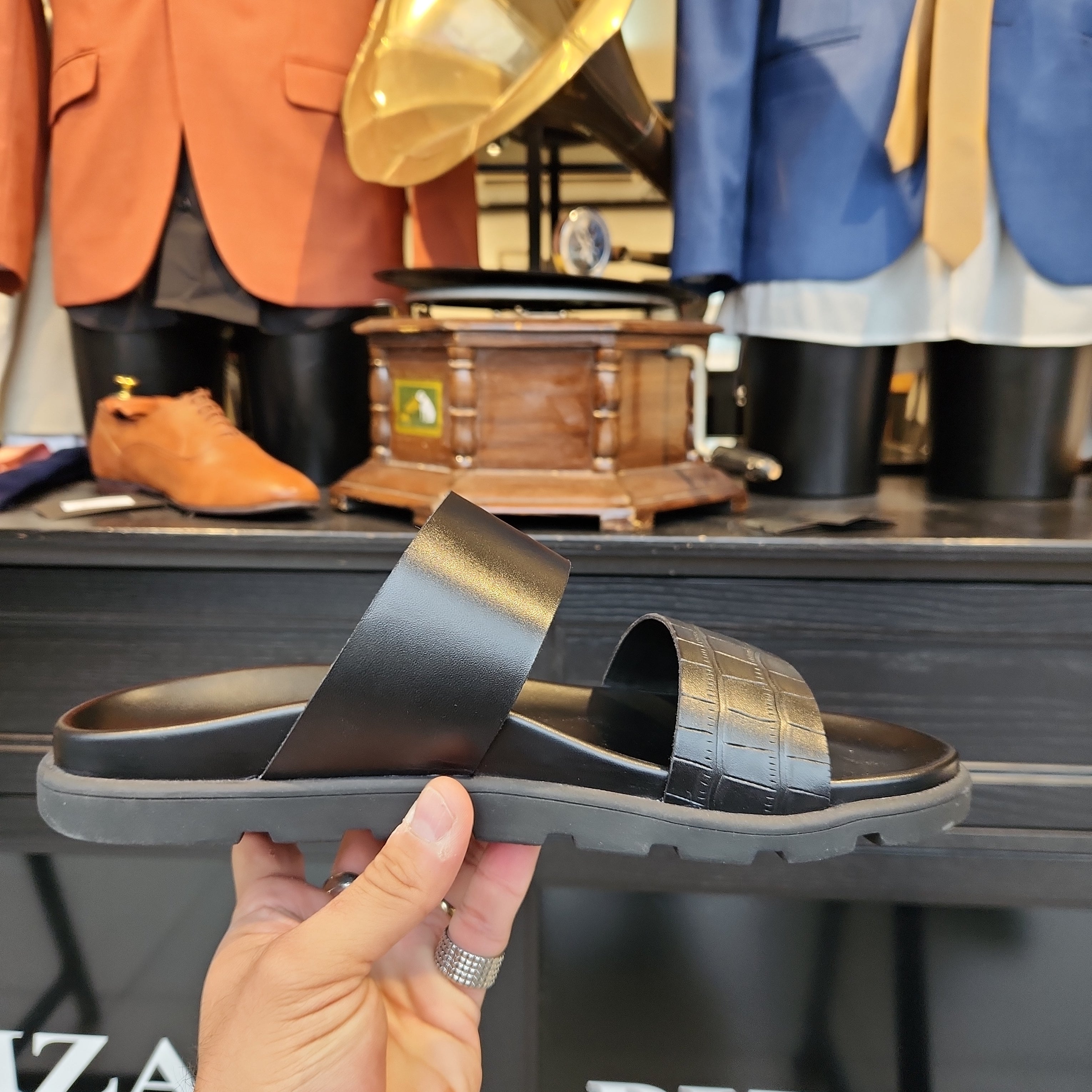 סטיב מאדן - כפכף עור - CADEY