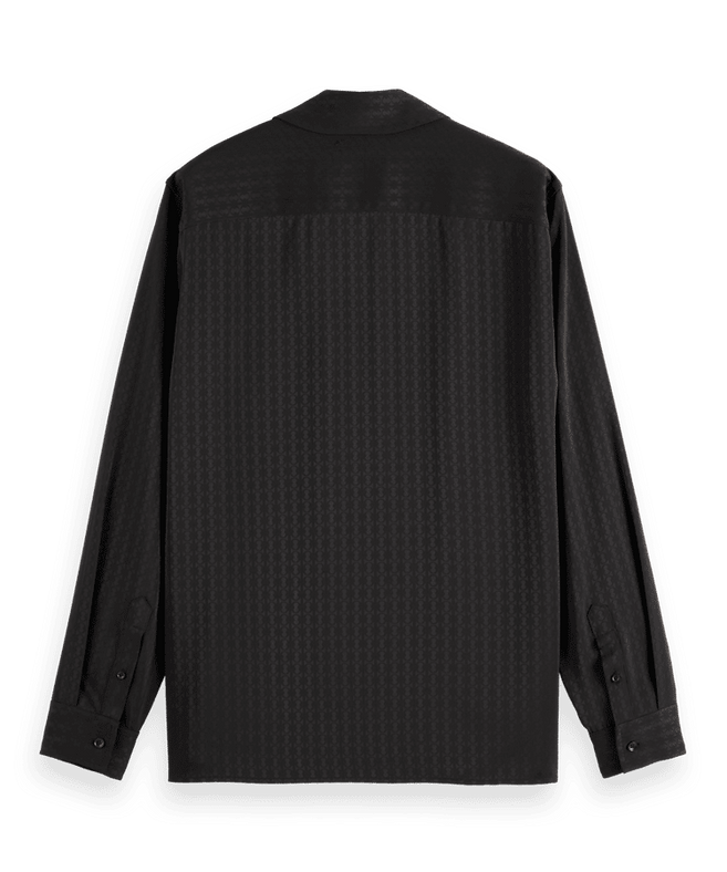 סקוץ' אנד סודה - מכופתרת מעוצבת שרוול ארוך
בצבע שחור 179874 001 SP25