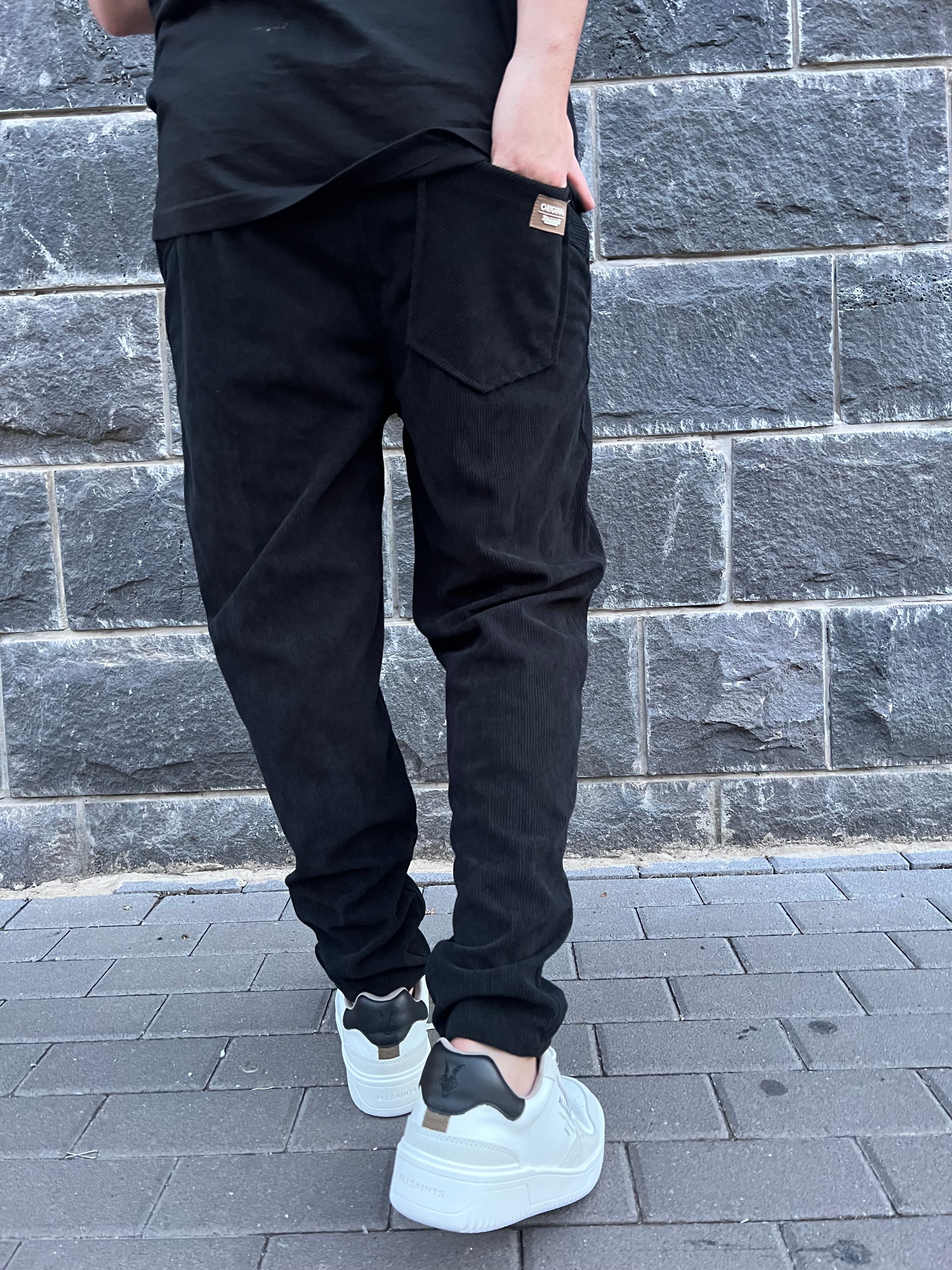 דה לוקה - מכנס קורדורוי בצבע שחור 7093 01