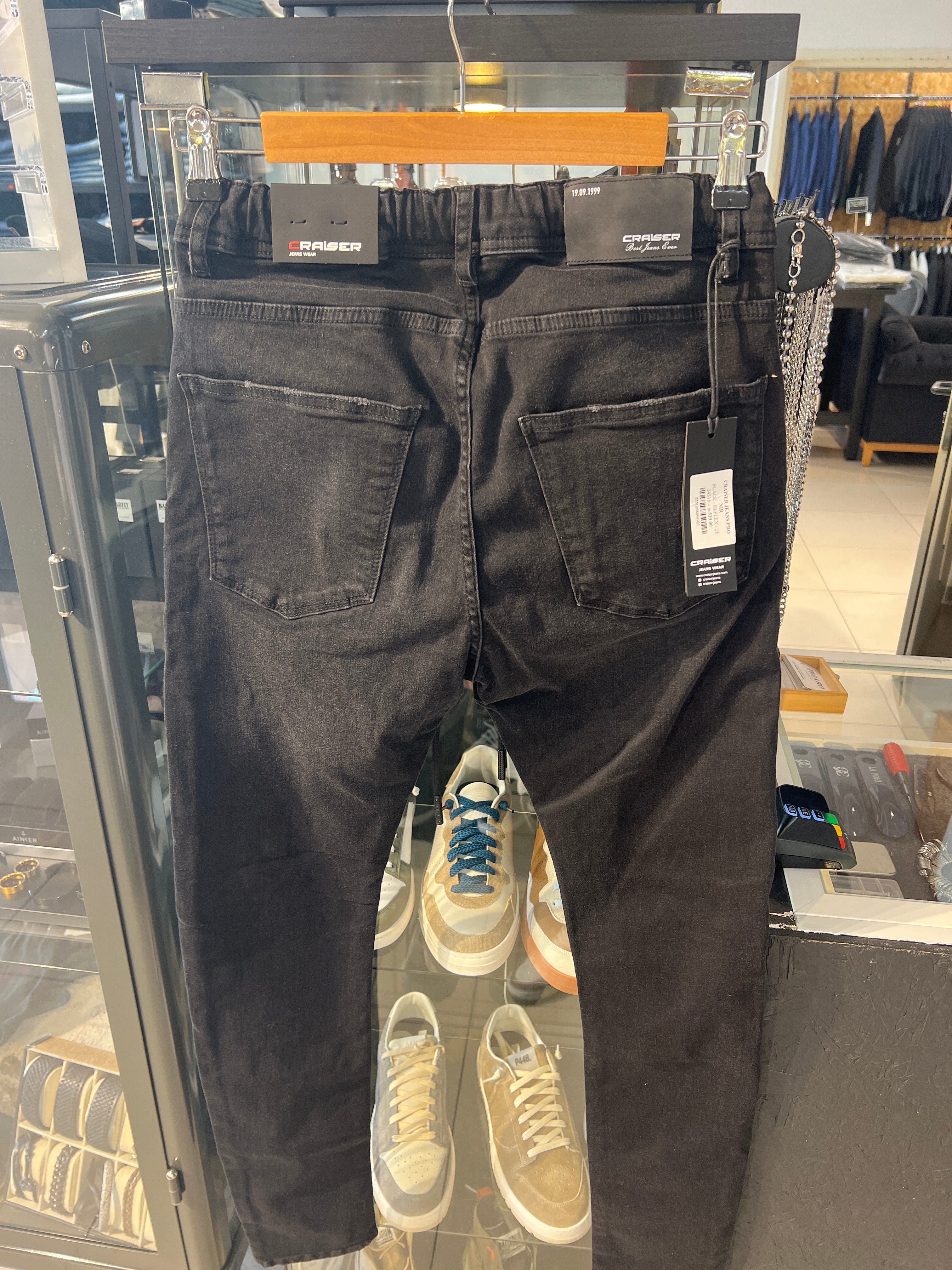 NIR 24S18 קרייזר - מכנס ג׳וגר ג׳ינס בצבע שחור