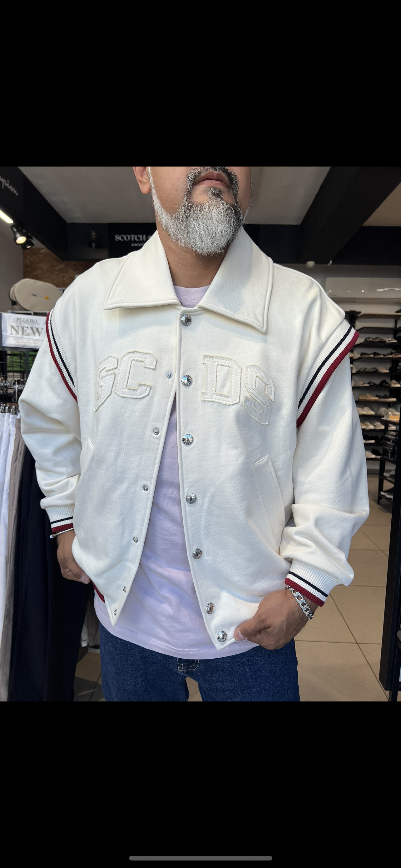GCDS - ג'קט  Collared Jersey Logo Bomber בצבע שמנת A20M0901JA4