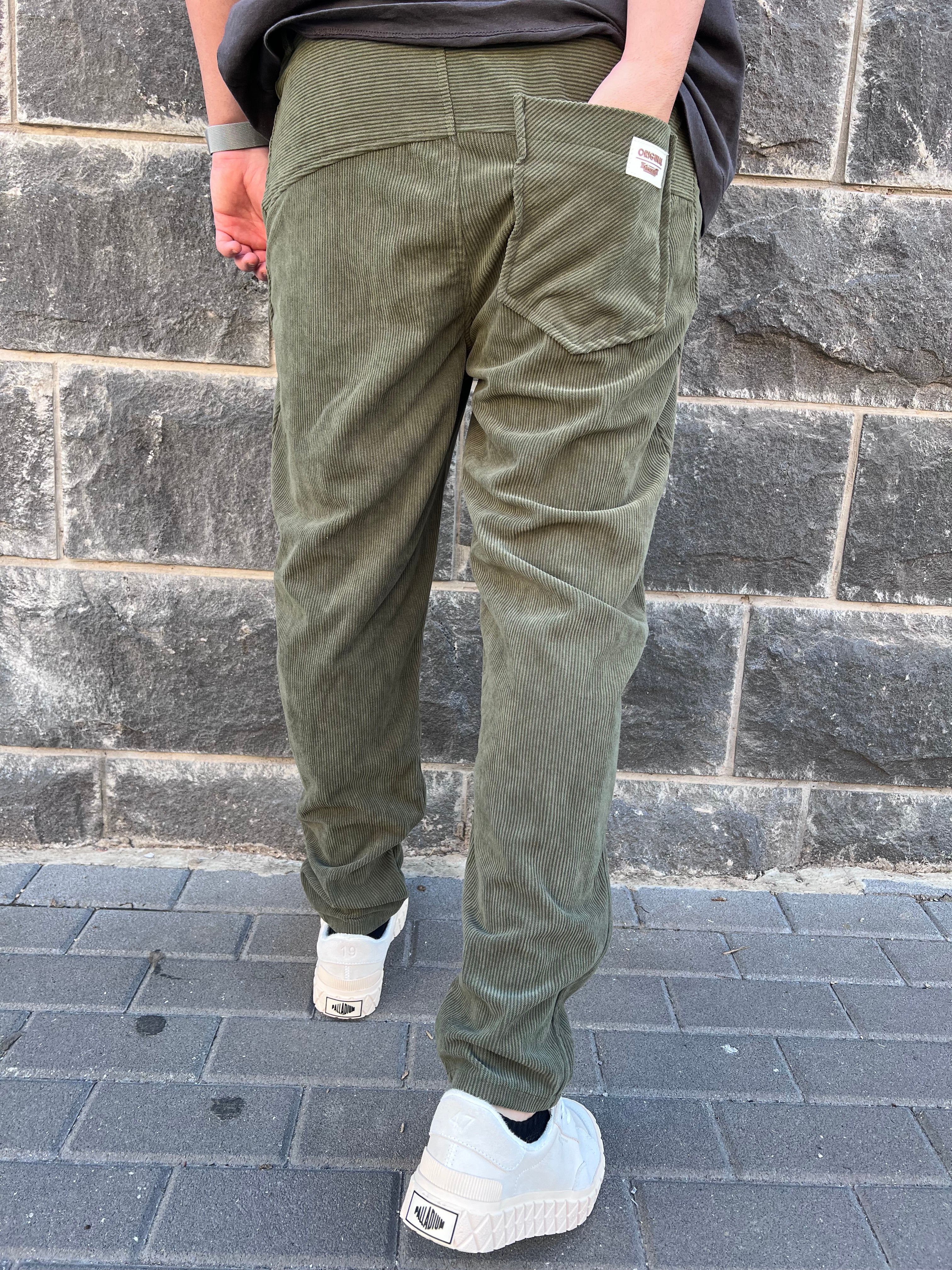 דה לוקה - מכנס קורדורוי בצבע ירוק 7093 02