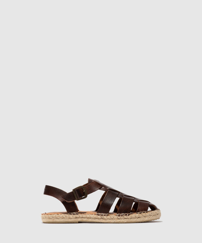 פליי לונדון - סנדל מעור בצבע חום LEATHER BROWN P801527001