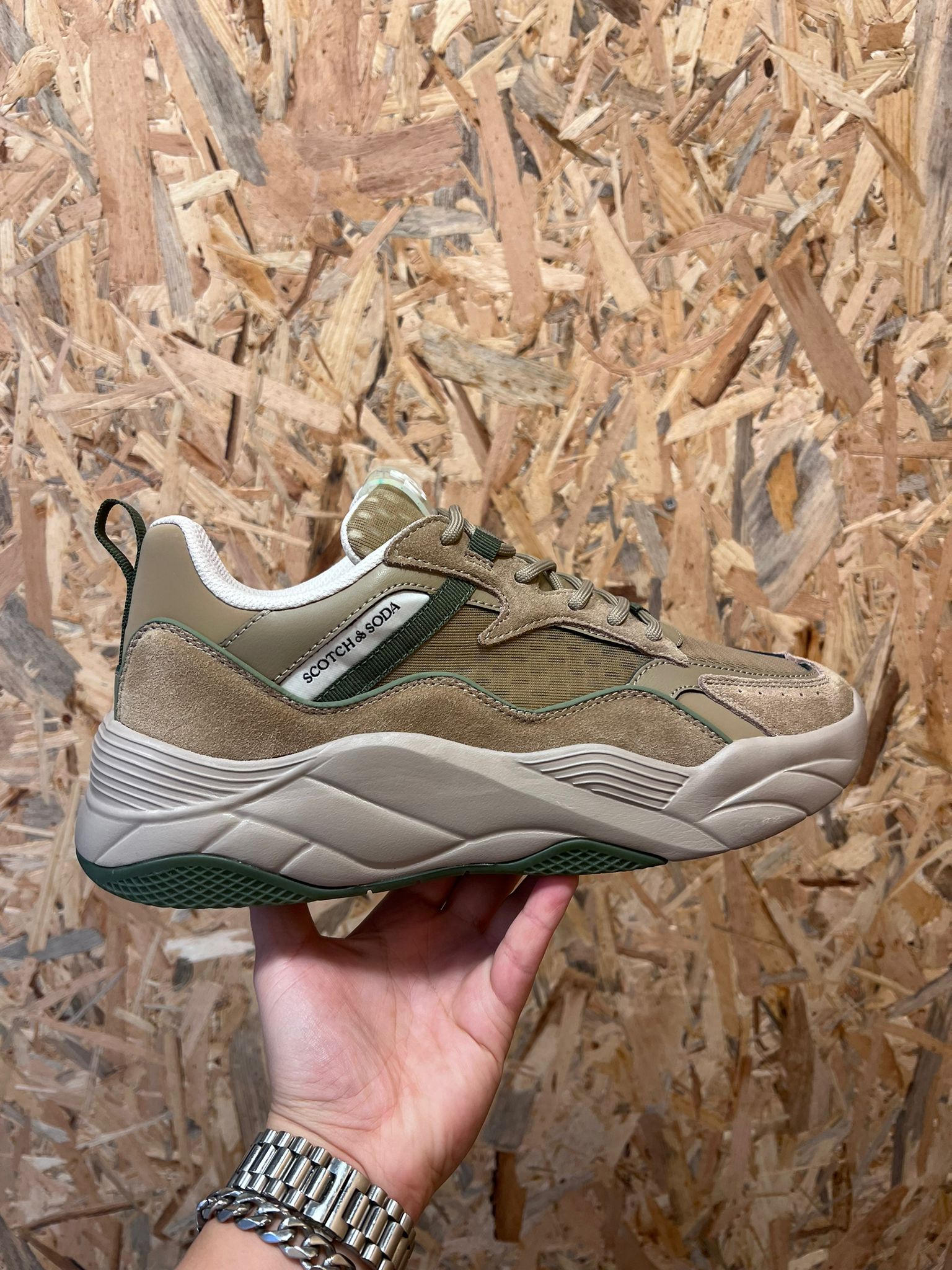 סקוץ’ אנד סודה –  סניקרס נמוכות Cassius 1A army green S744