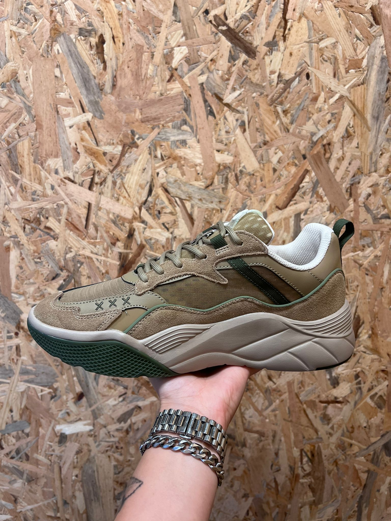 סקוץ’ אנד סודה –  סניקרס נמוכות Cassius 1A army green S744