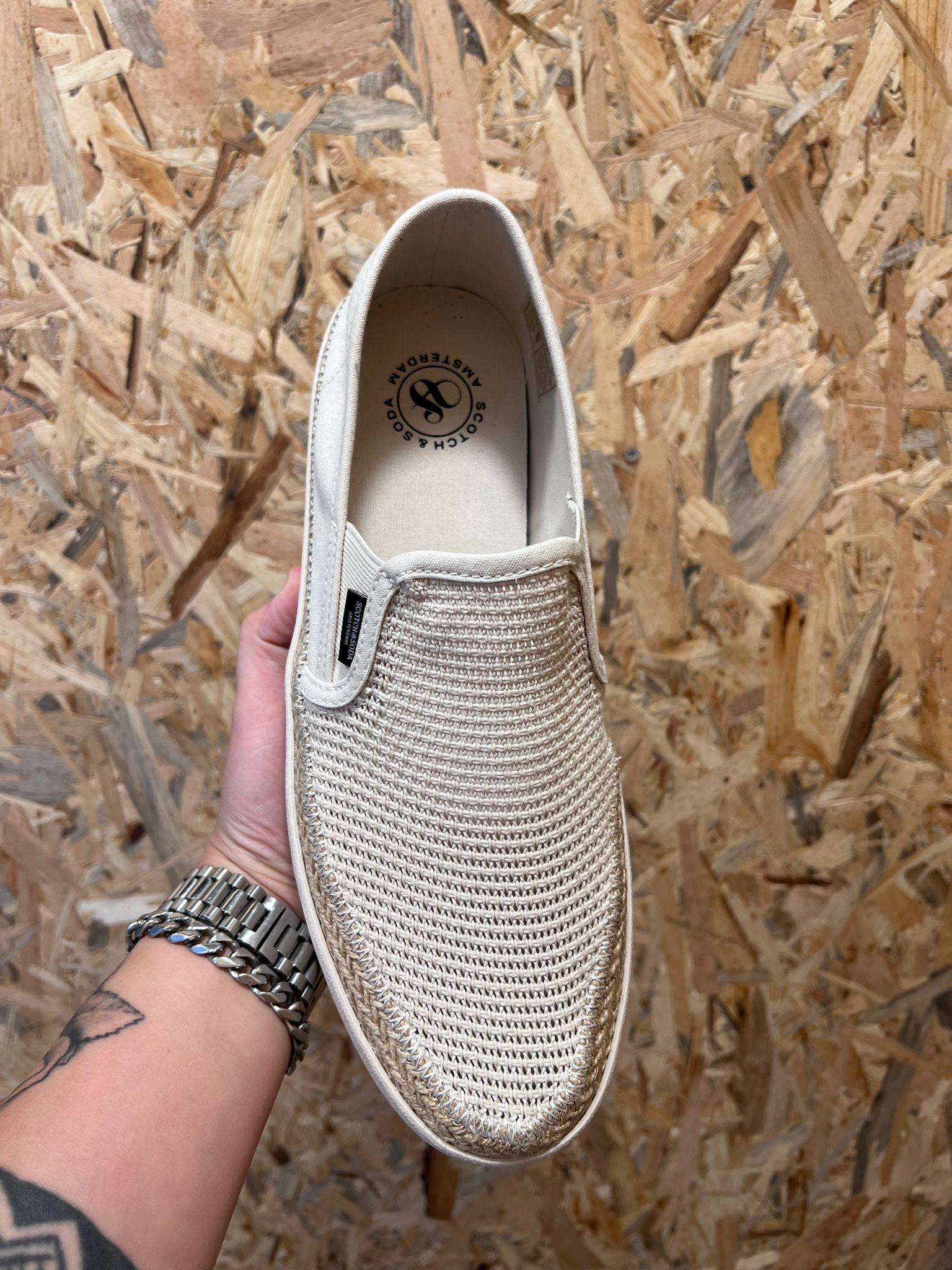 סקוץ’ אנד סודה –  סניקרס נמוכות Izomi M 11C L55 Linnen