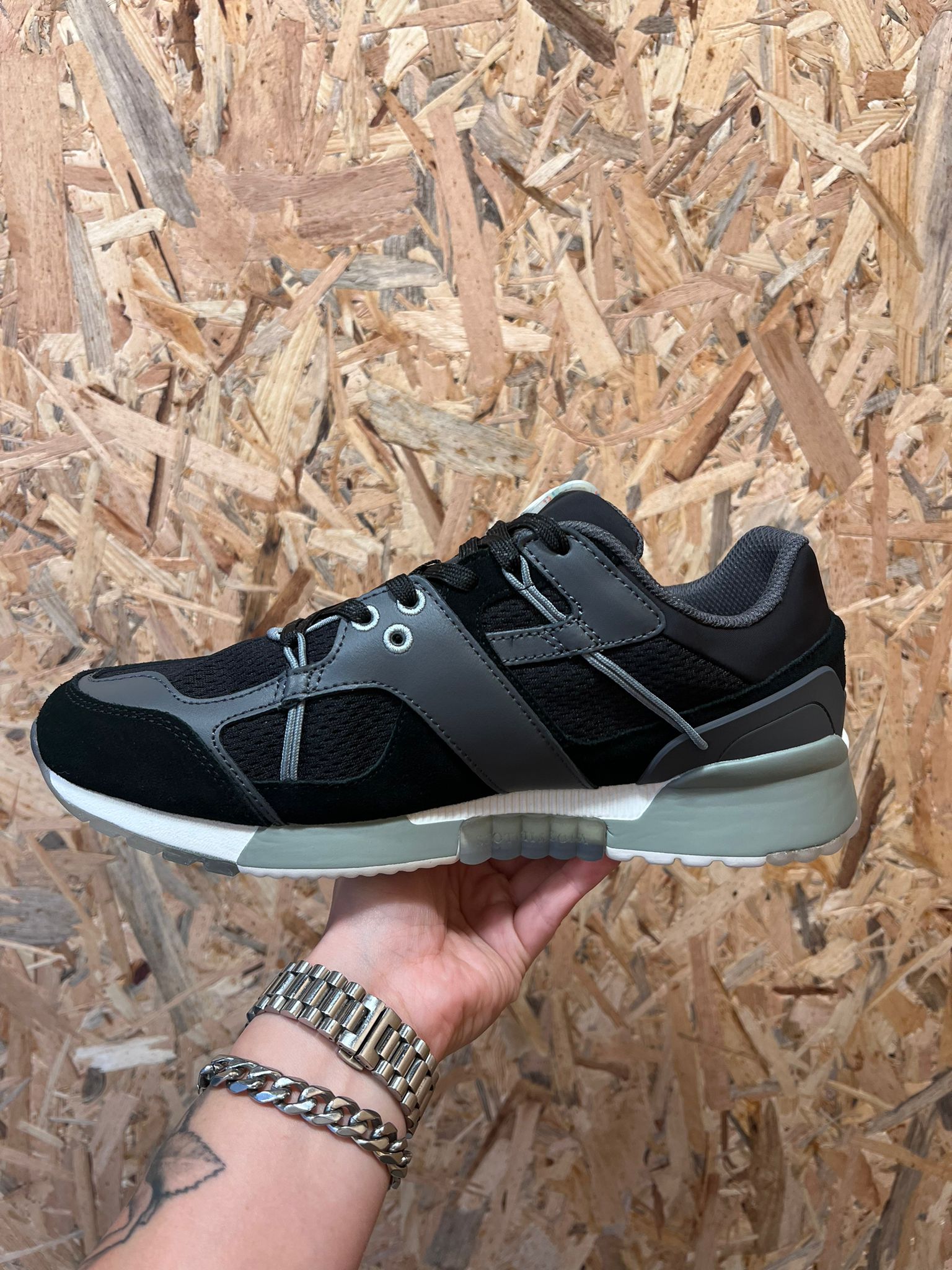 סקוץ’ אנד סודה –  סניקרס נמוכות Vivex 12A A00 black