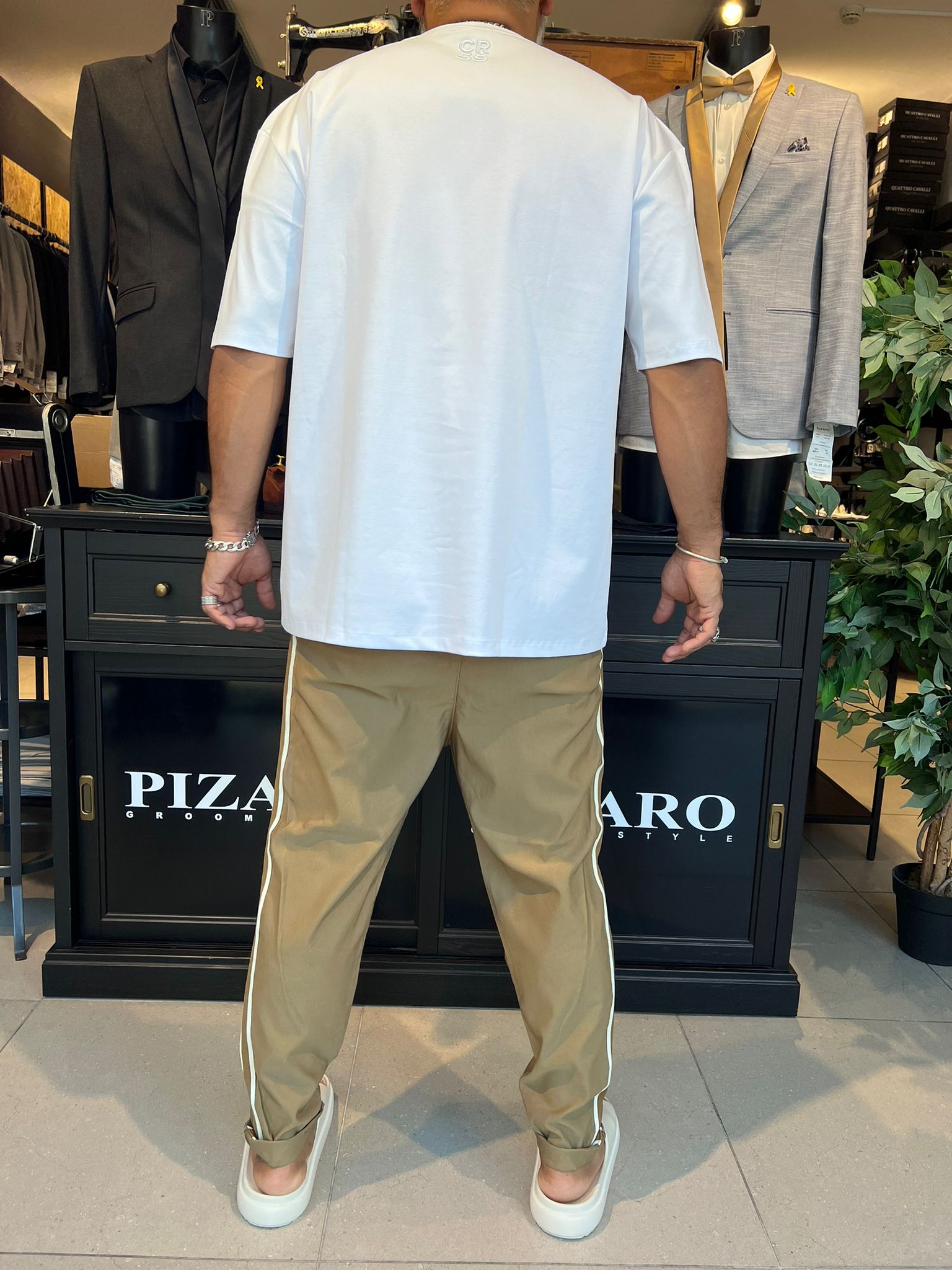 7083 04 - דה לוקה מכנס ״דייגים״ עם פס - בצבע חרדל