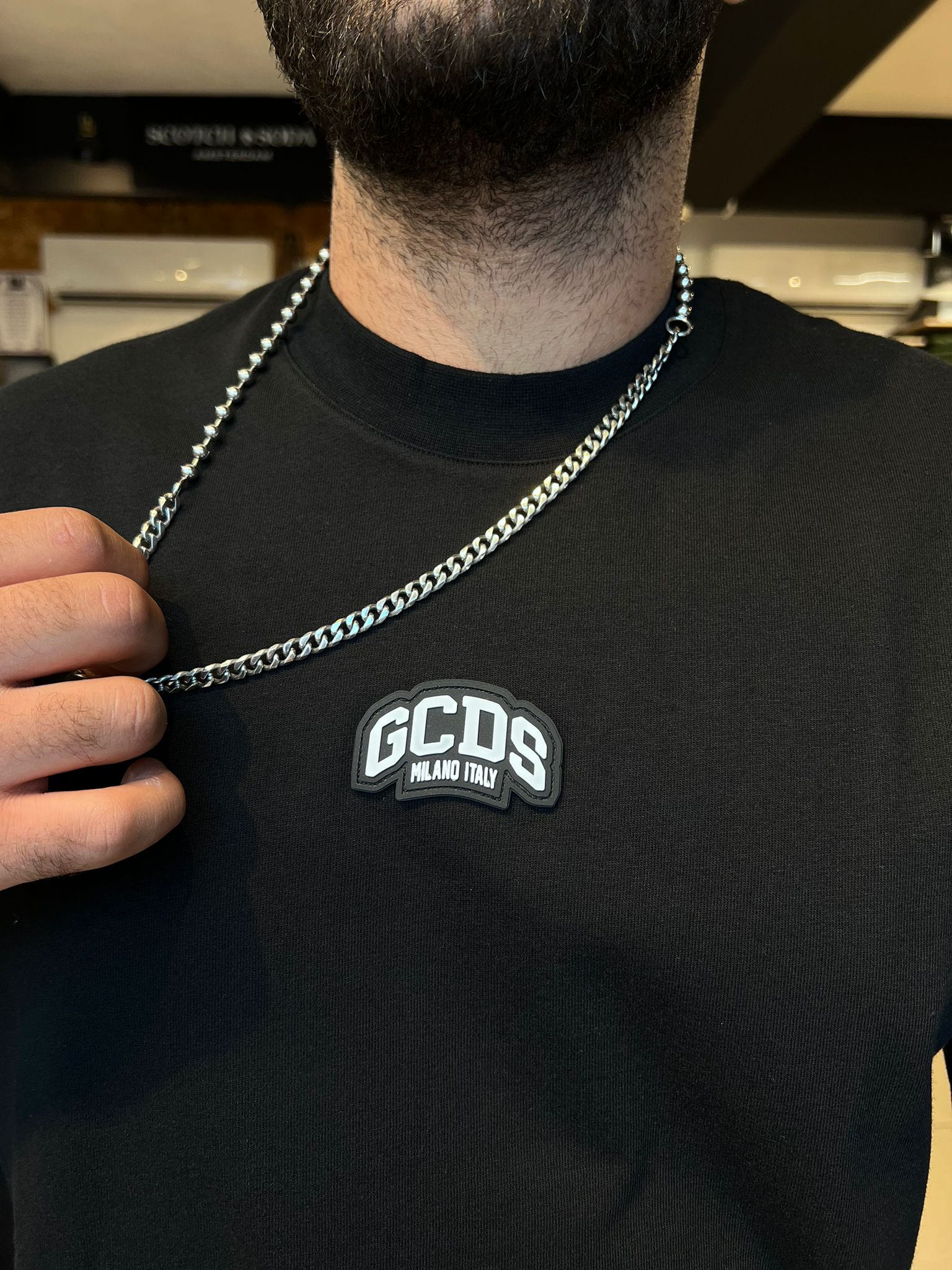 GCDS - חולצה טי MEN OVERSIZE T-SHIRT BLACK 242MT03-001