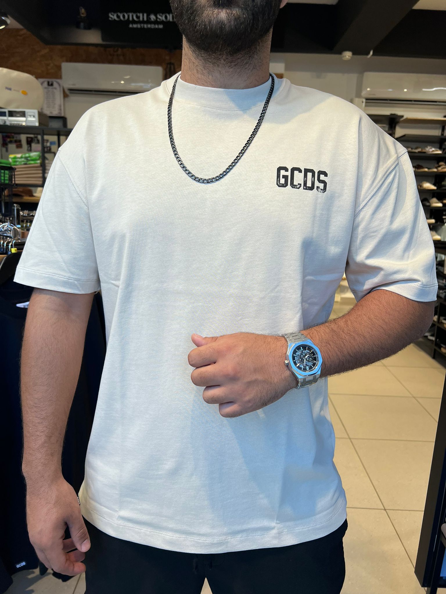 GCDS - חולצה טי MEN OVERSIZE T-SHIRT BLEACHED SAND  242MT05-013