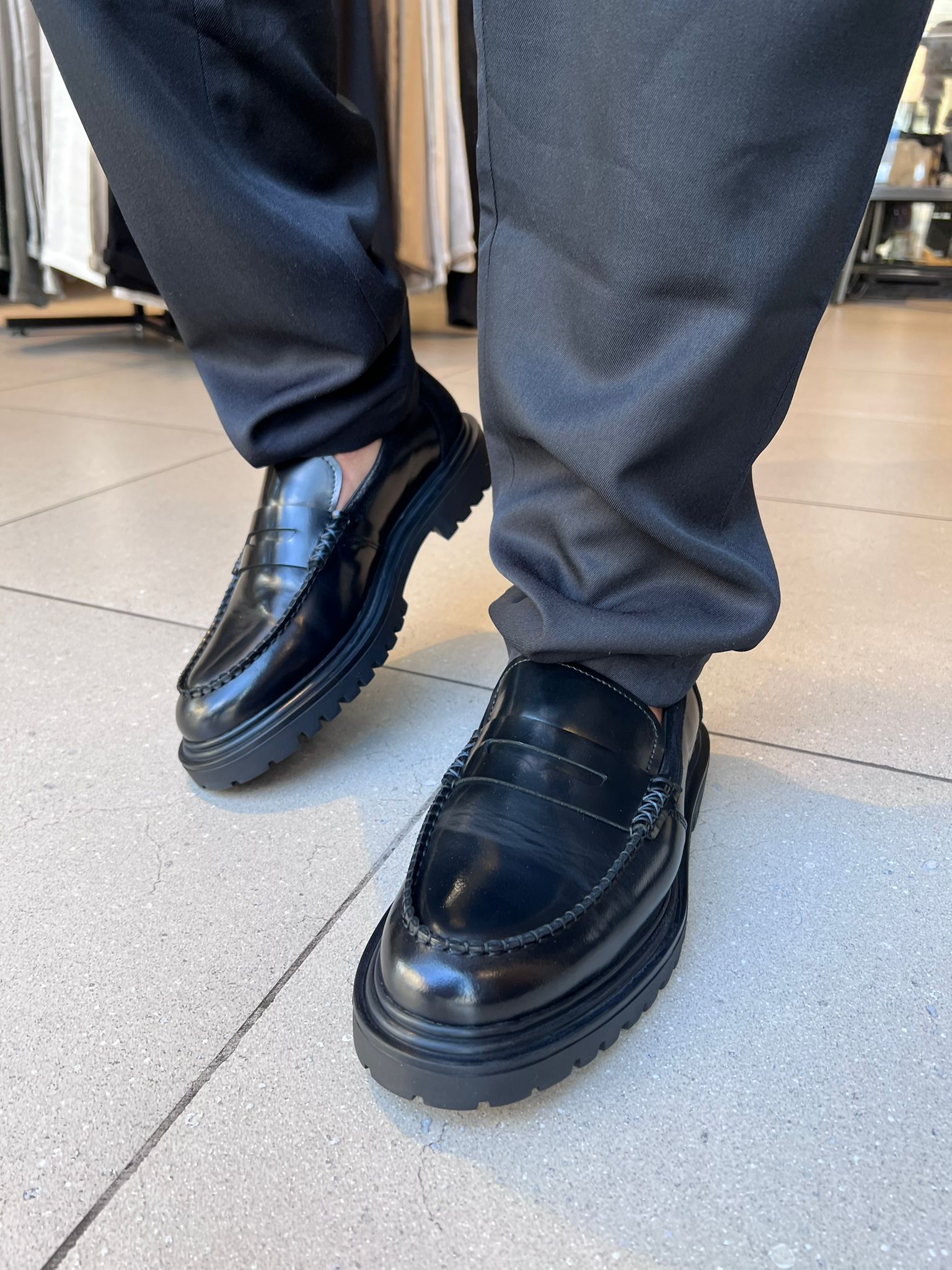 סקוץ’ אנד סודה - נעלי מוקסין Style Loafer  Black A00