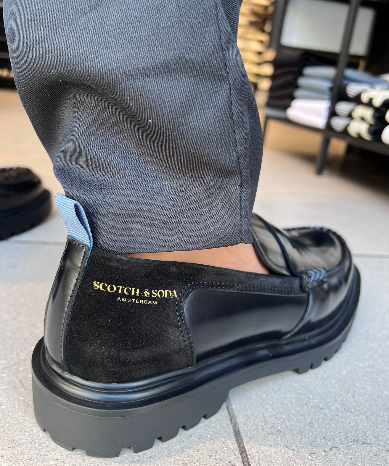 סקוץ’ אנד סודה - נעלי מוקסין Style Loafer  Black A00