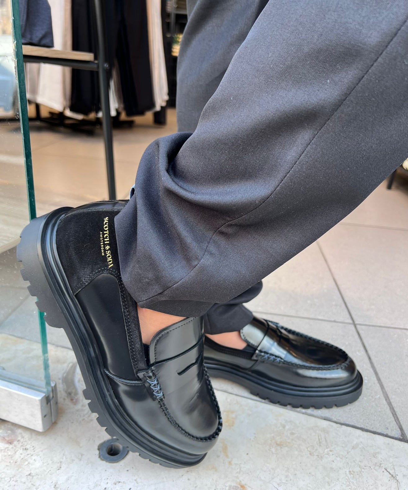 סקוץ’ אנד סודה - נעלי מוקסין Style Loafer  Black A00