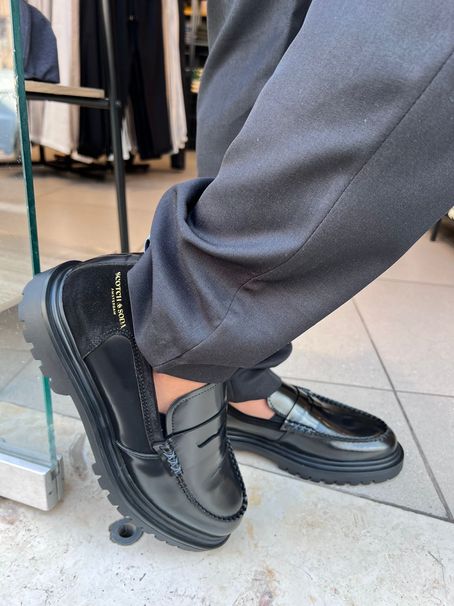 סקוץ’ אנד סודה - נעלי מוקסין Style Loafer  Black A00