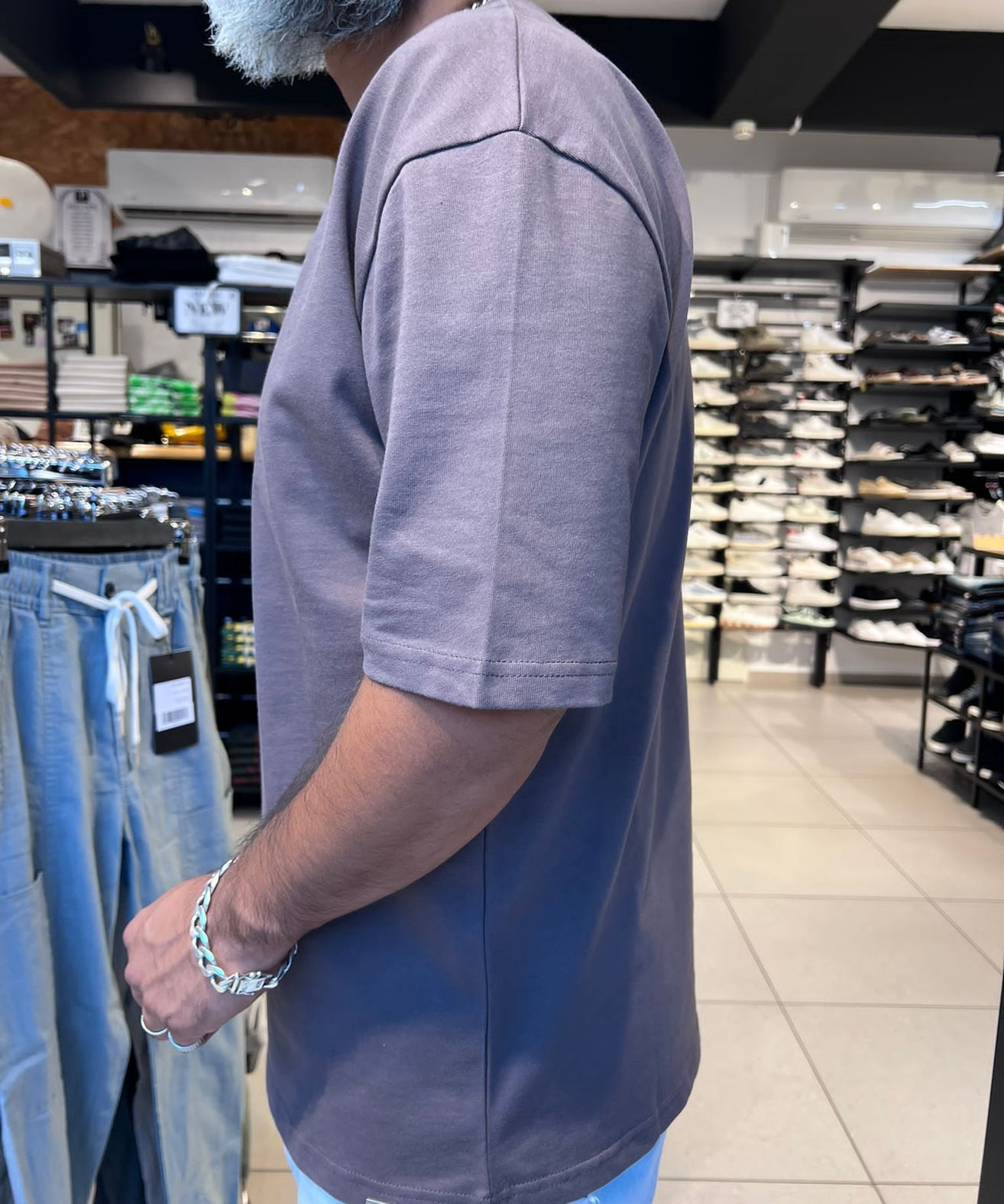 B2 52475 - קרייזר - אוברסייז שרוול קצר בצבע סגול