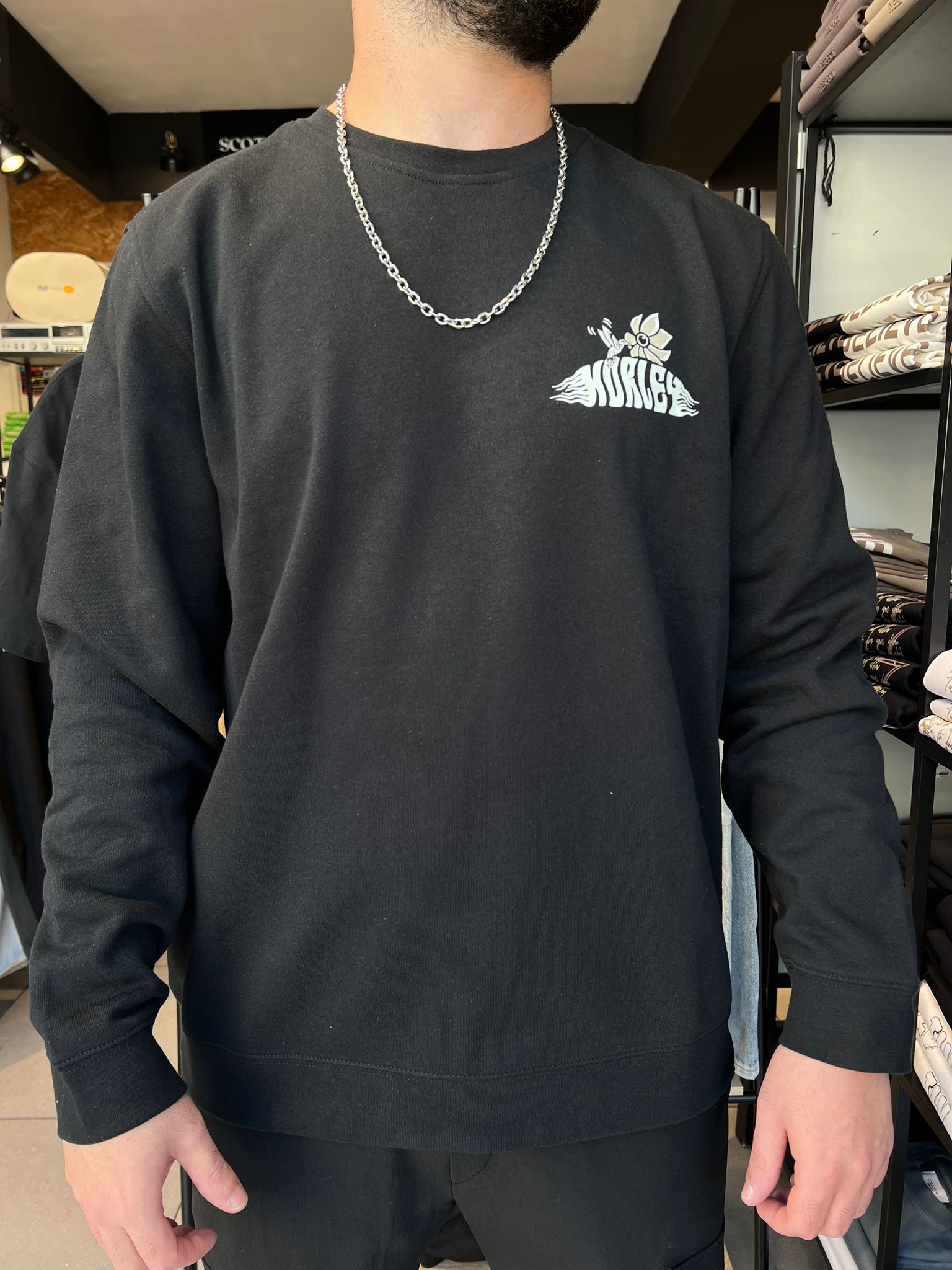 הארלי - פוטר שרוול ארוך שחור H010 MFT0012360 / FLOWER FISH FLEECE CREW