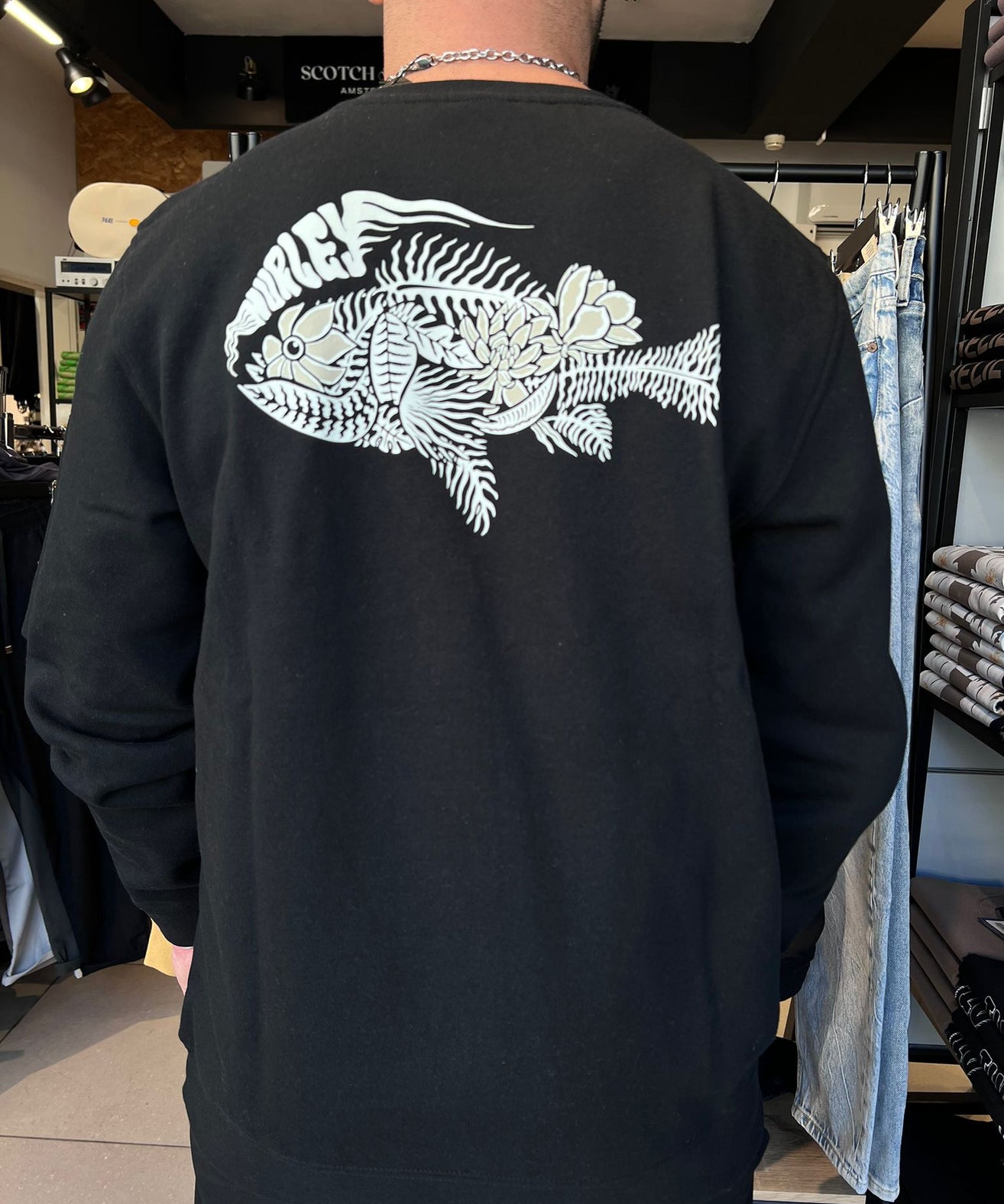 הארלי - פוטר שרוול ארוך שחור H010 MFT0012360 / FLOWER FISH FLEECE CREW