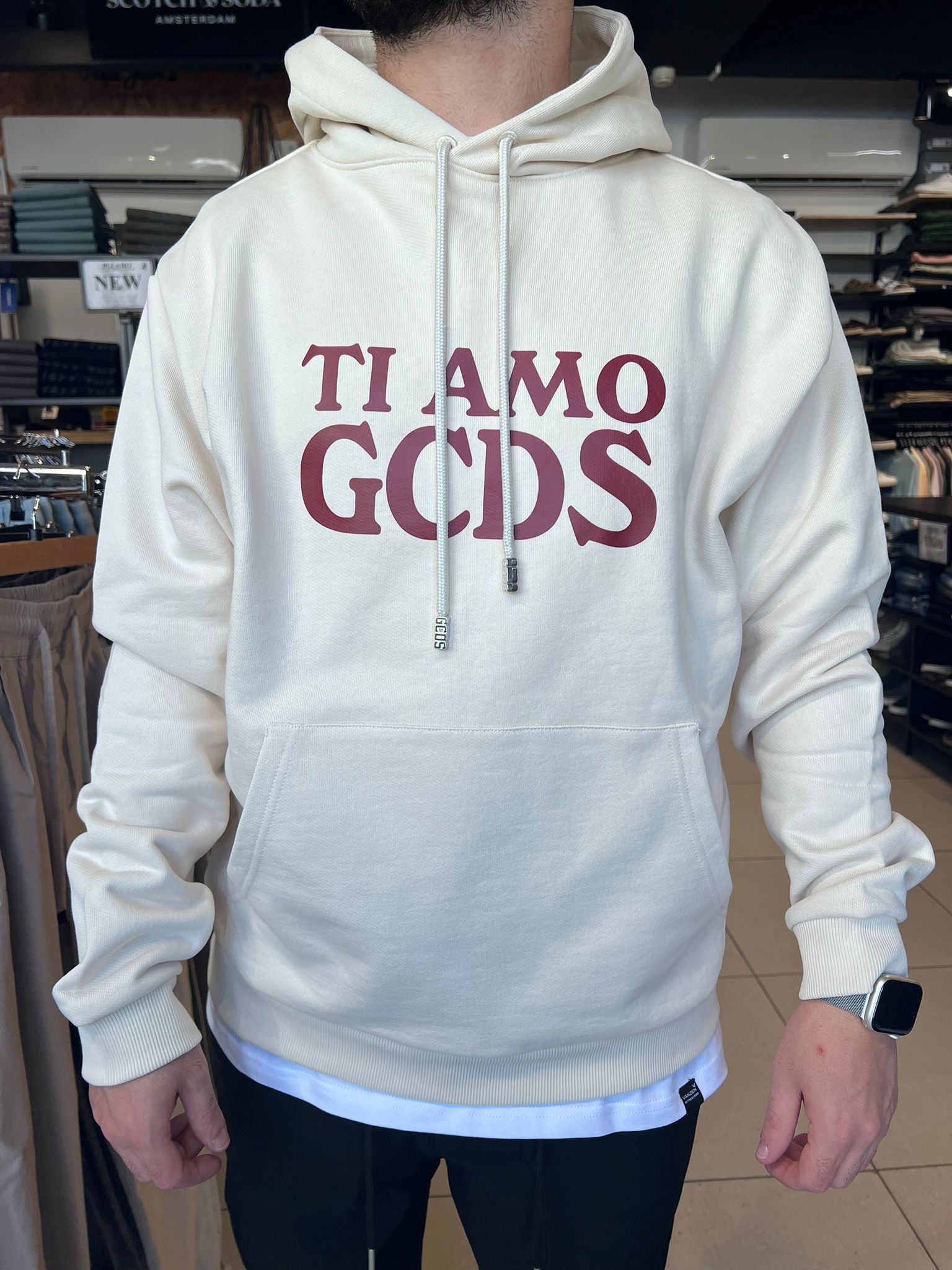 GCDS - קפוצ'יון TI AMO GCDS HOODIE   A2CM1910JG5 שמנת