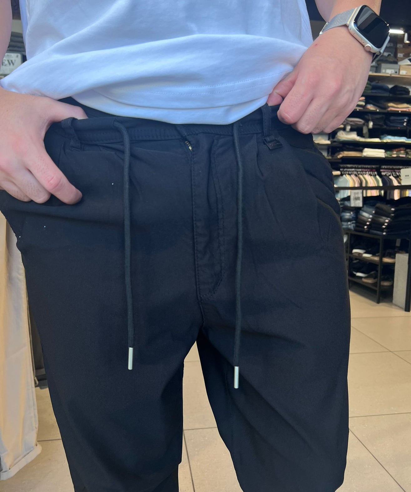 דה לוקה - מכנס ספורט אלגנט בצבע שחור 7059A