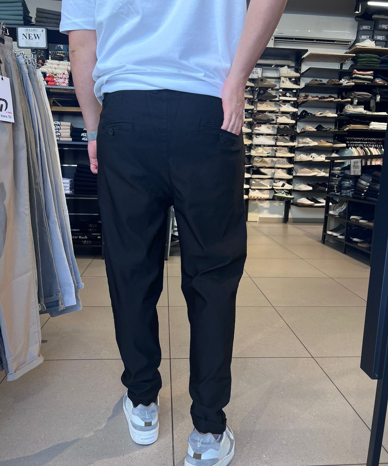 דה לוקה - מכנס ספורט אלגנט בצבע שחור 7059A