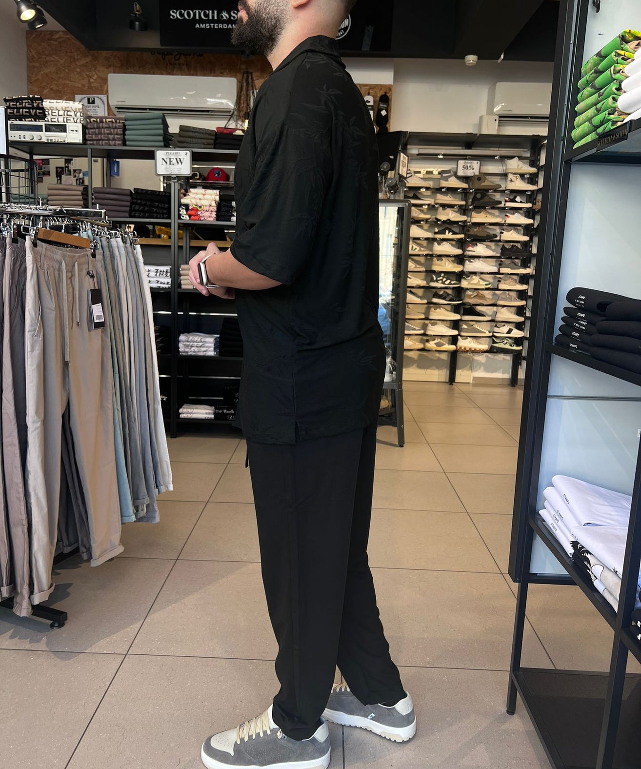 דרים אנד וורק - מכופתרת  03 ROZ שרוול קצר צבע שחור