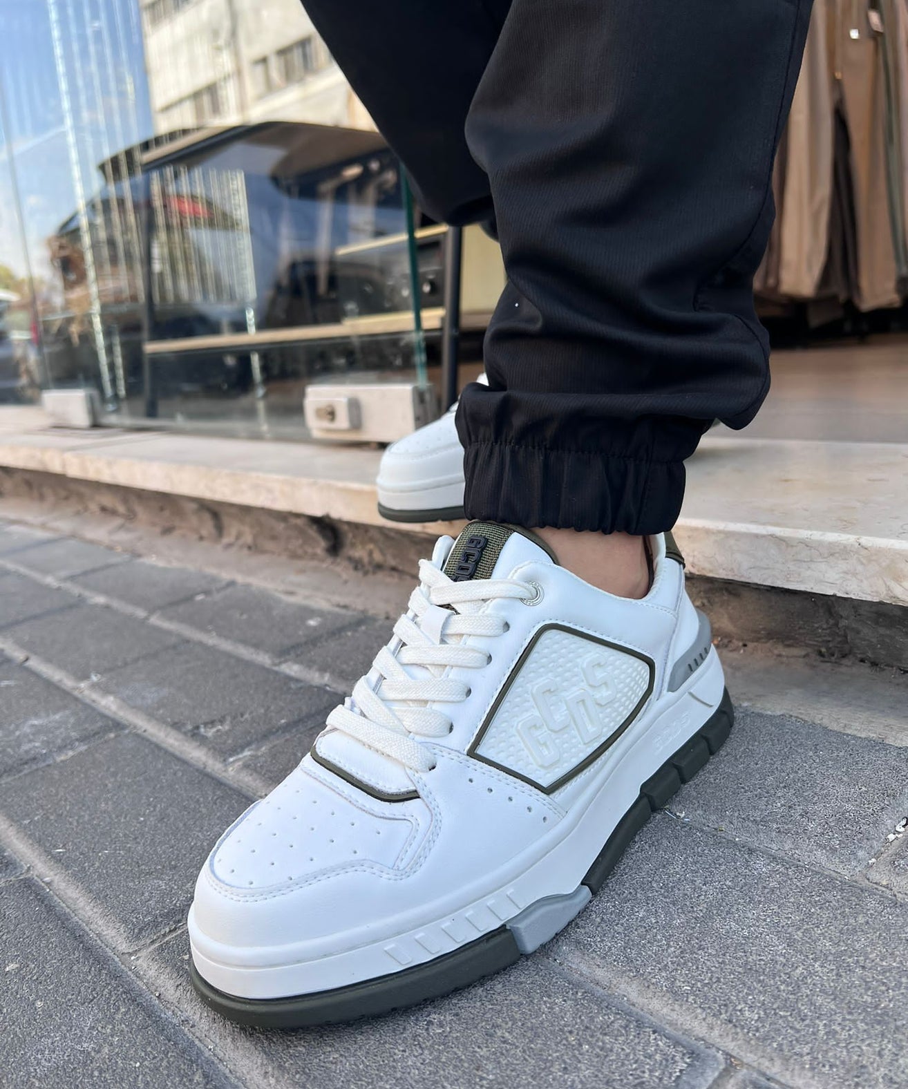 GCDS - סניקרס GC242MF06 103 WHITE/GREEN MEN SHOES LEATHER