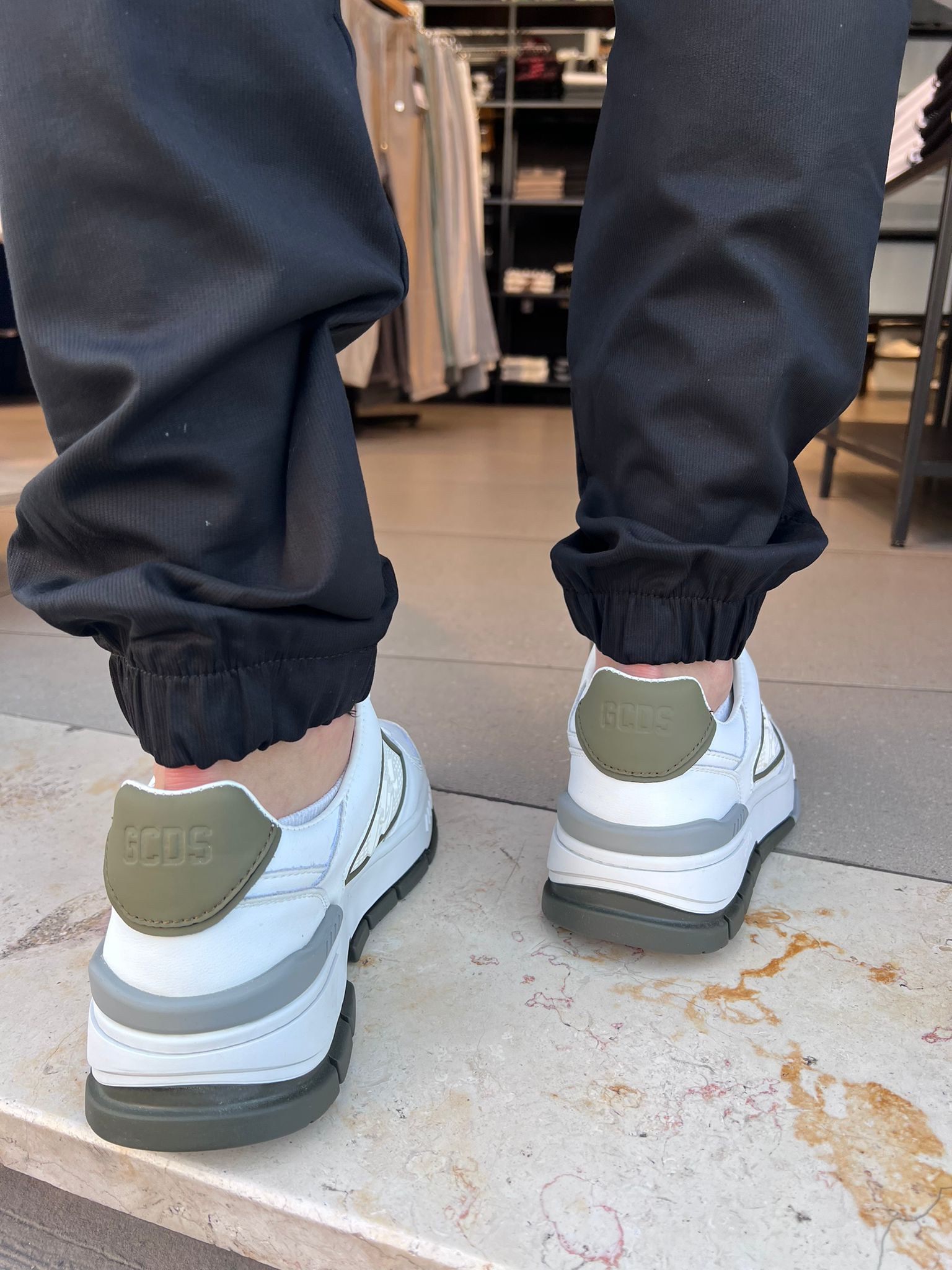 GCDS - סניקרס GC242MF06 103 WHITE/GREEN MEN SHOES LEATHER