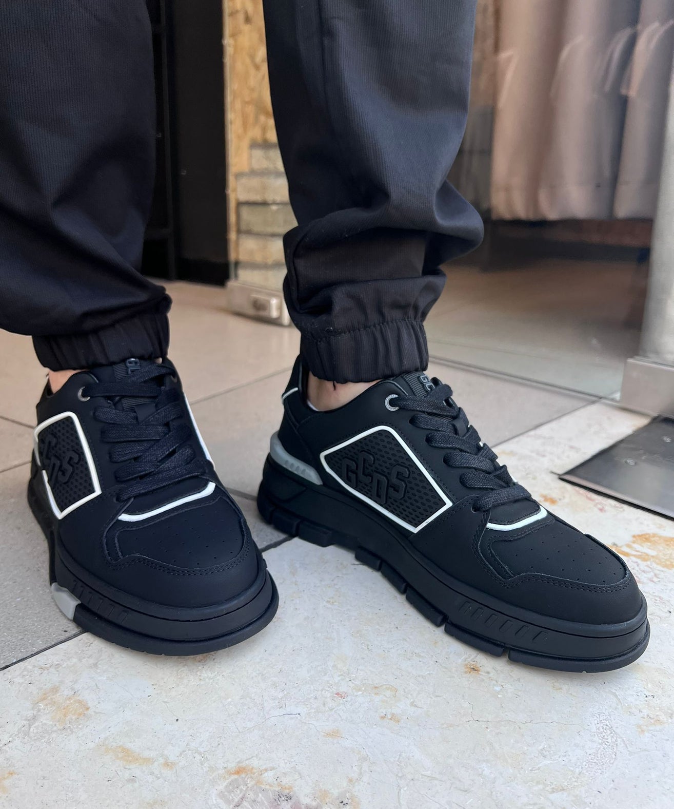 GCDS - סניקרס GC242MF06 001 BLACK MEN SHOES LEATHER