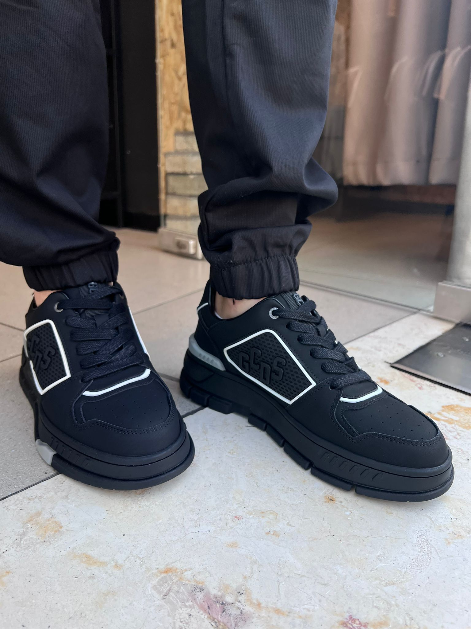 GCDS - סניקרס GC242MF06 001 BLACK MEN SHOES LEATHER