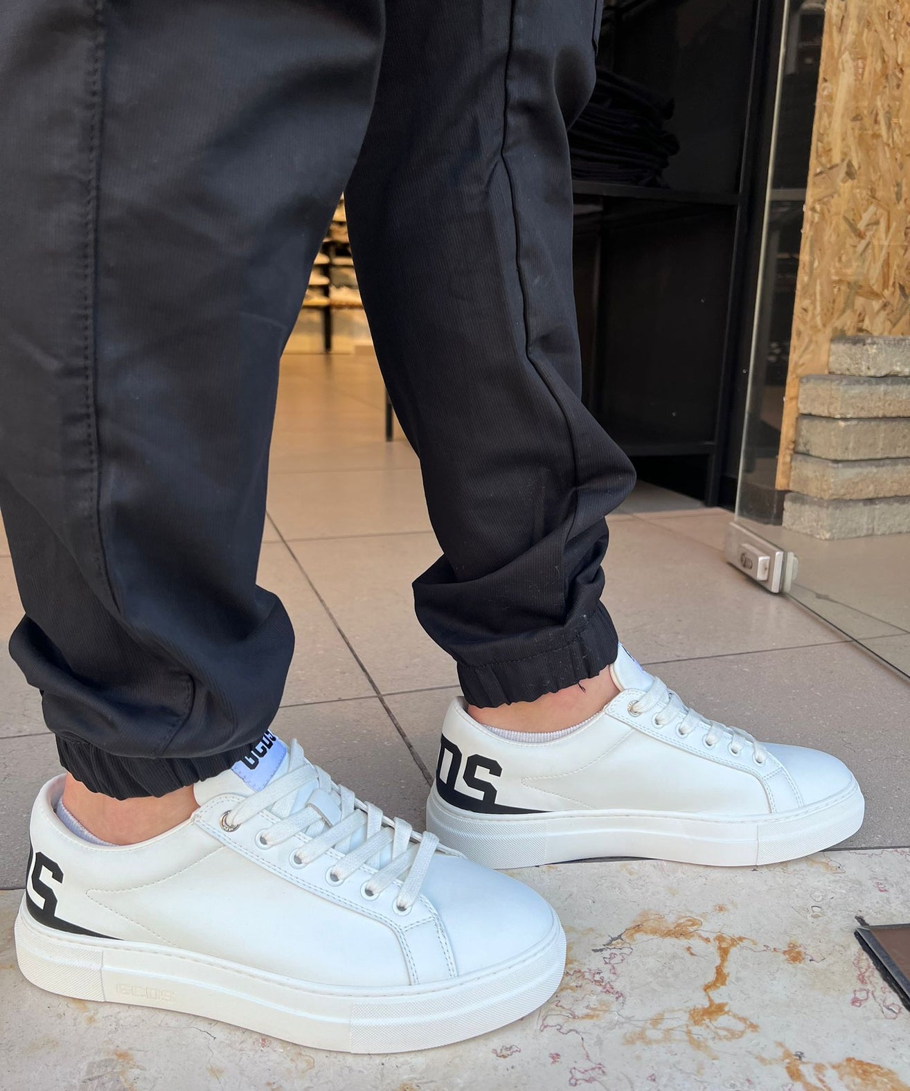 GCDS - סניקרס GC242MF05 100 WHITE  MEN SHOES LEATHER