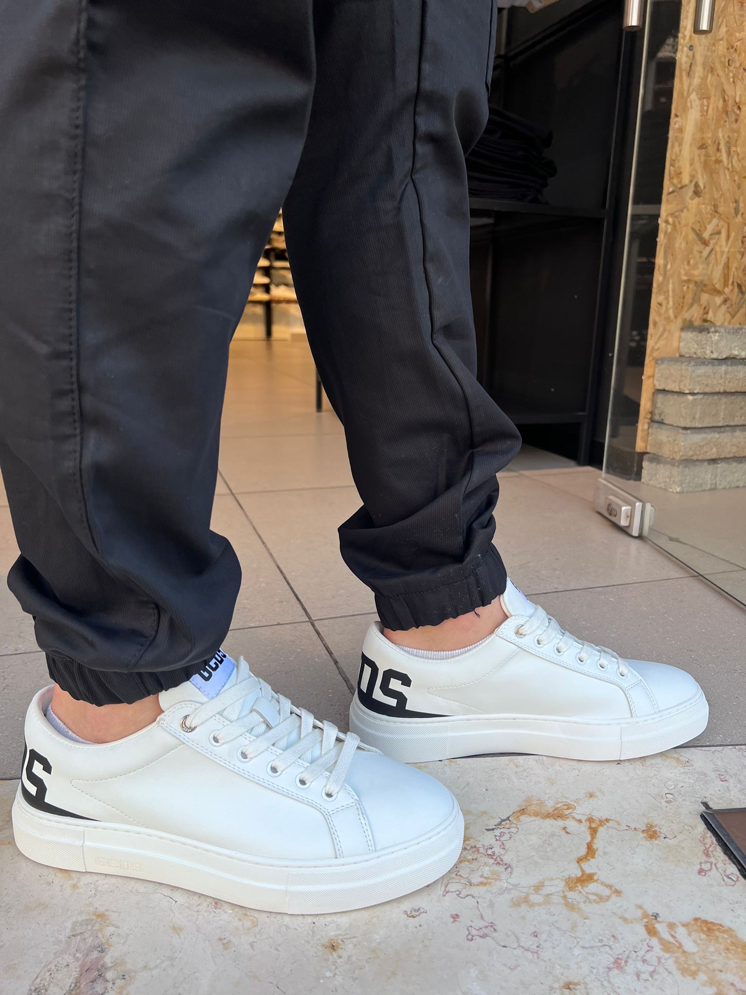 GCDS - סניקרס GC242MF05 100 WHITE  MEN SHOES LEATHER