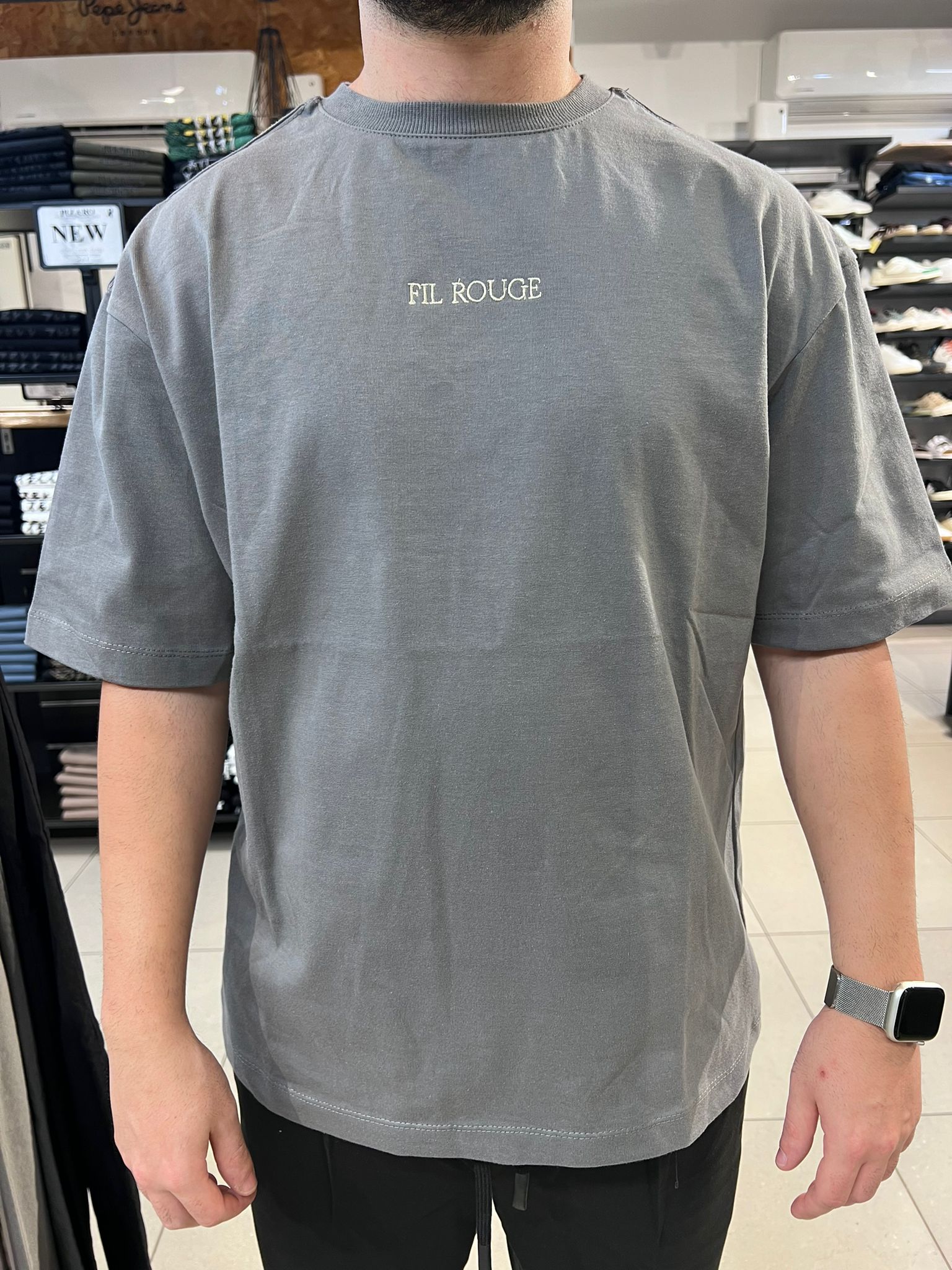 פיל רוג' - חולצה טי שרוול קצר בצבע  אפור T-SHIRT 03