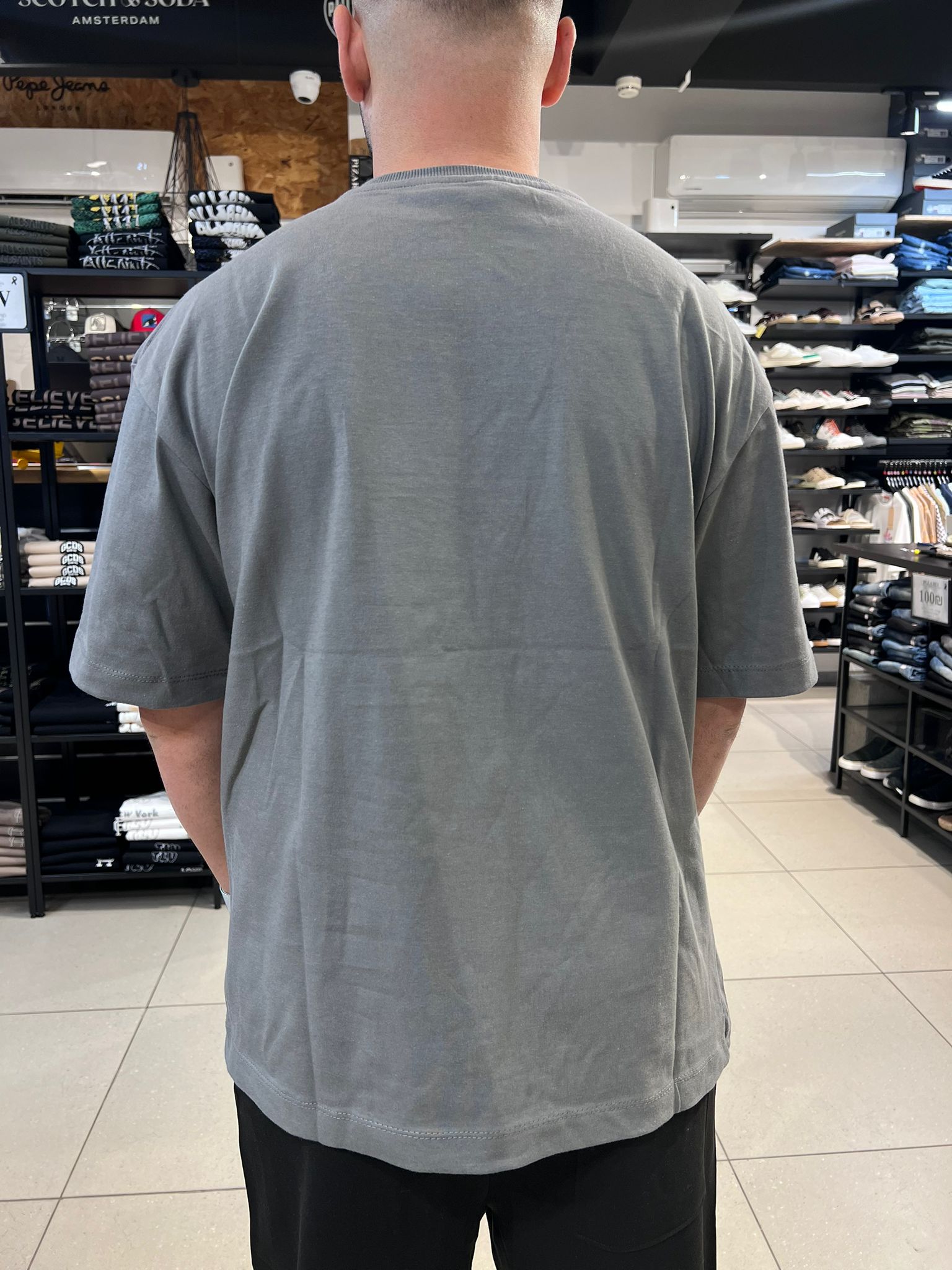 פיל רוג' - חולצה טי שרוול קצר בצבע  אפור T-SHIRT 03