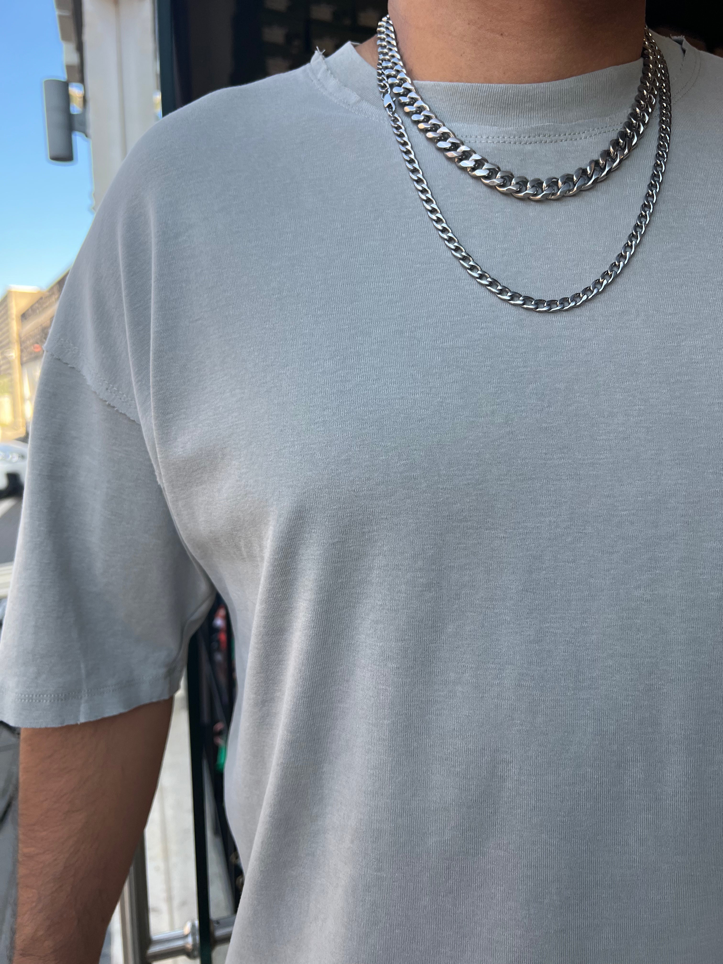 דה לוקה - חולצה אוברסייז בצבע אפור בהיר 707101