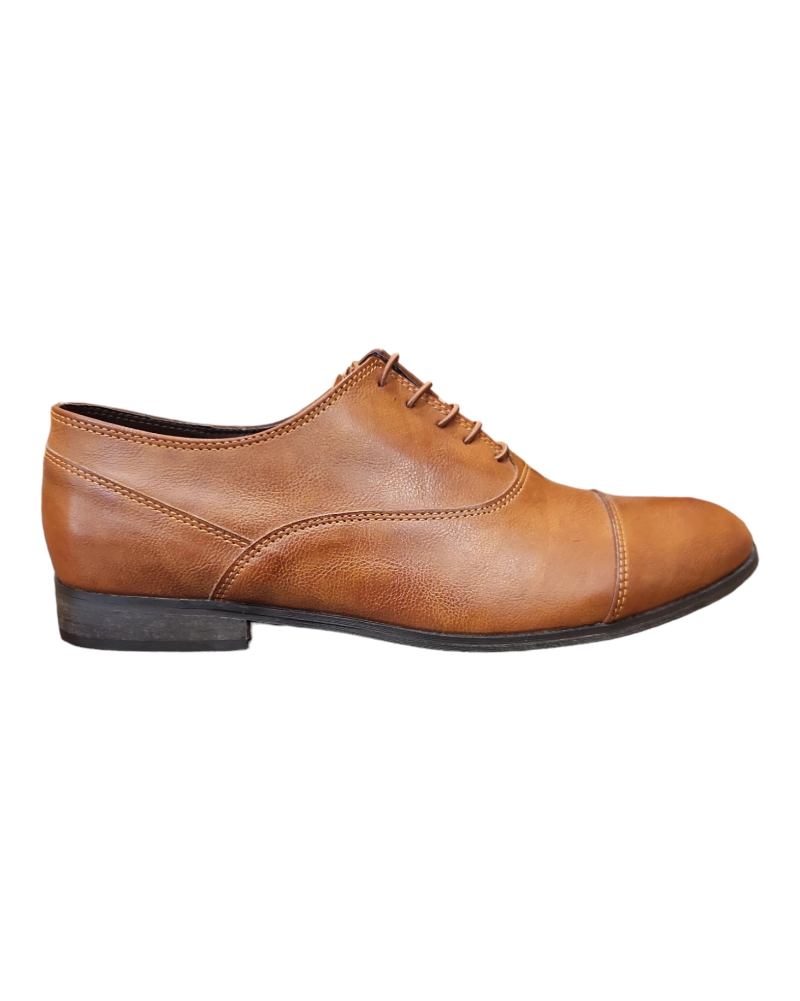 קואטרו - נעלי אלגנט דמוי עור - 9357 כאמל - גזרה רחבה