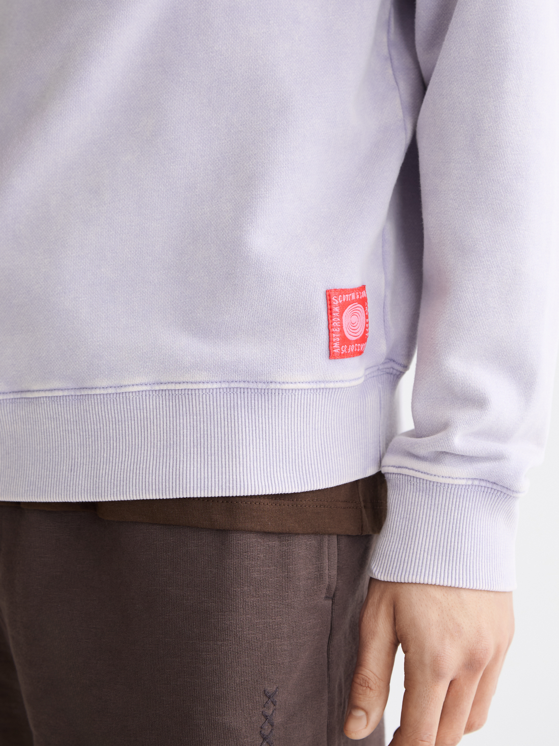 סקוץ' אנד סודה - קפוצ'ון יצירות אמנות 181707 500 FA25