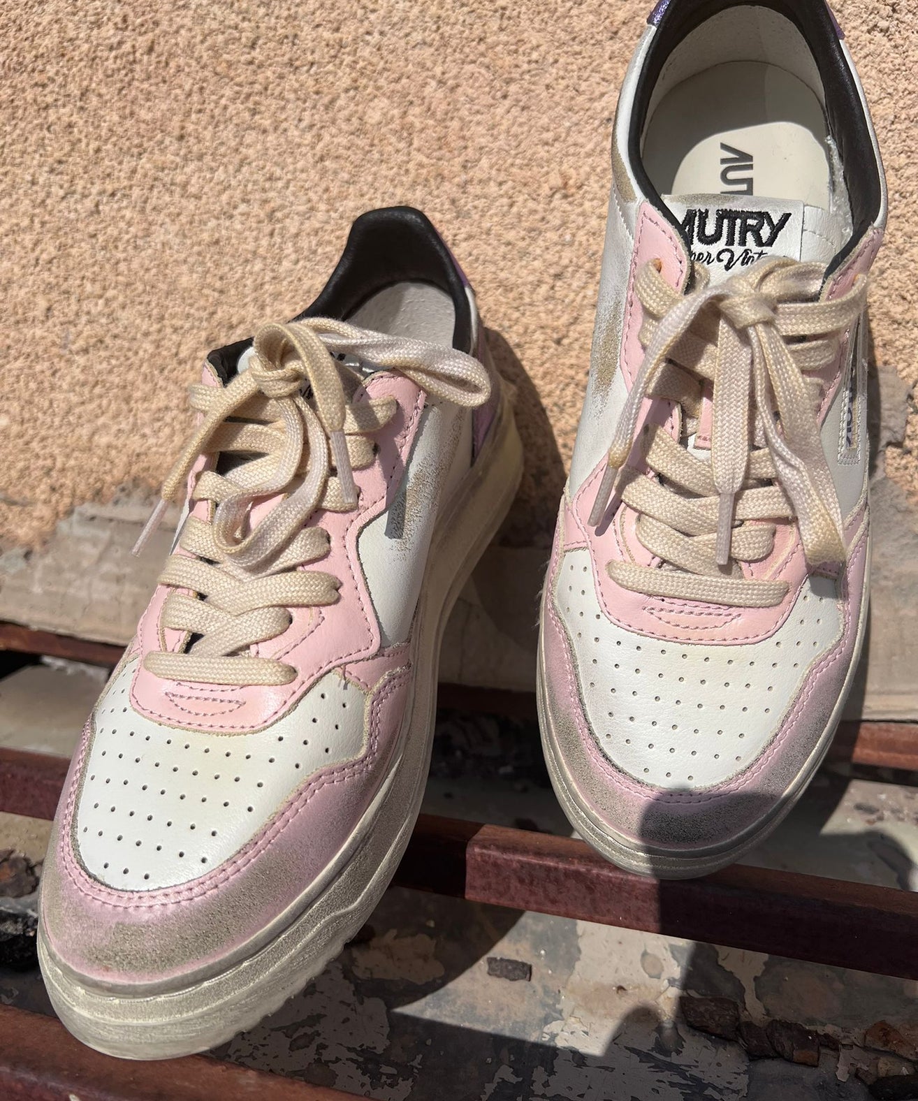 אוטרי - נעל AVLM-SV54 AUTRY