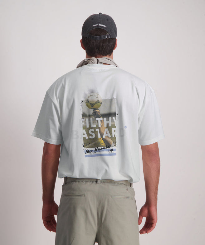 THIRTY DEGREES - 30FW26-23 טי אוברסייז Hand Of God Tee