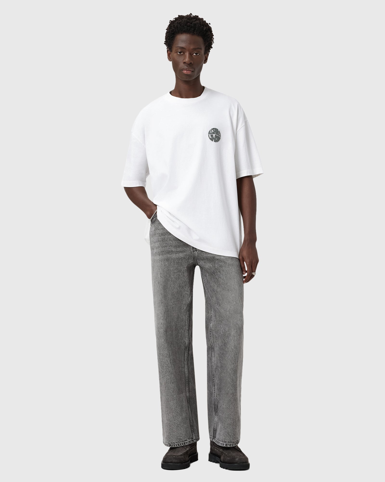 אולסיינטס - אוברסייז שרוול קצר M016JD