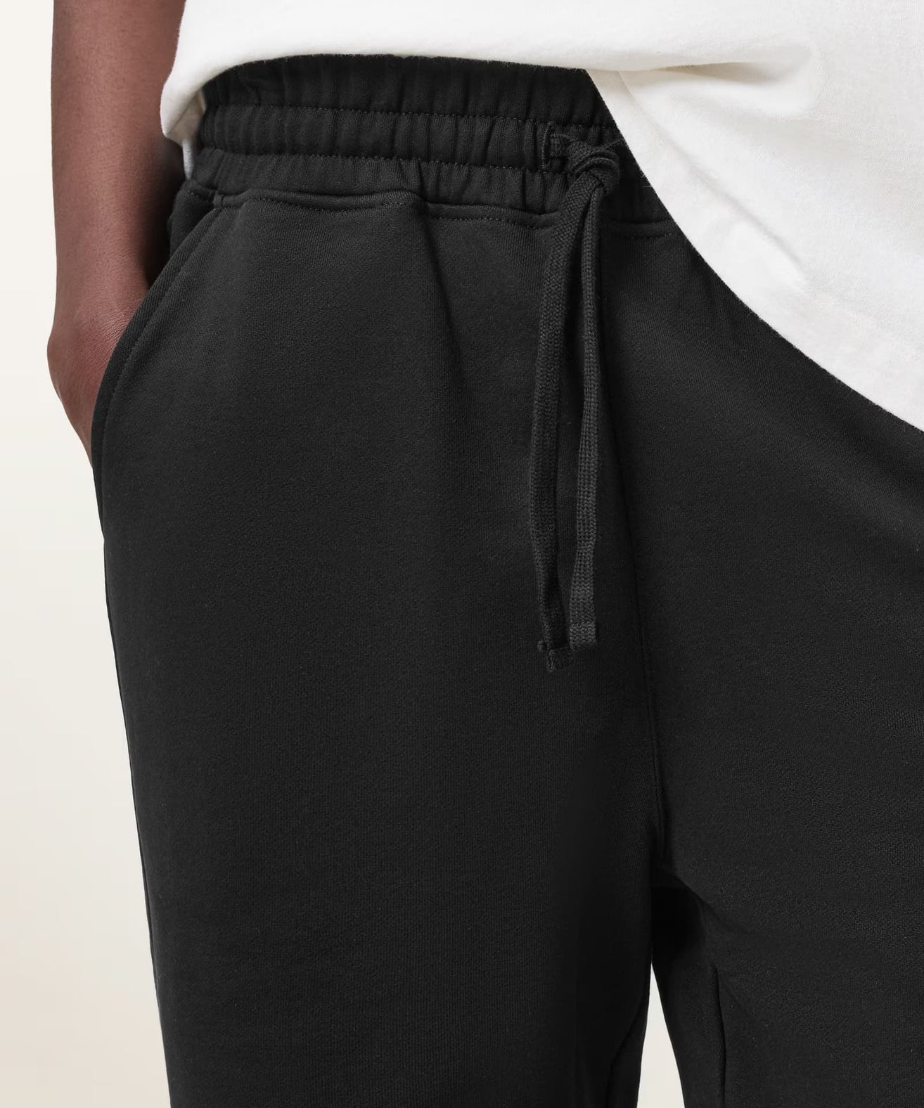 אולסיינטס - ברמודה M002TC Jet Black