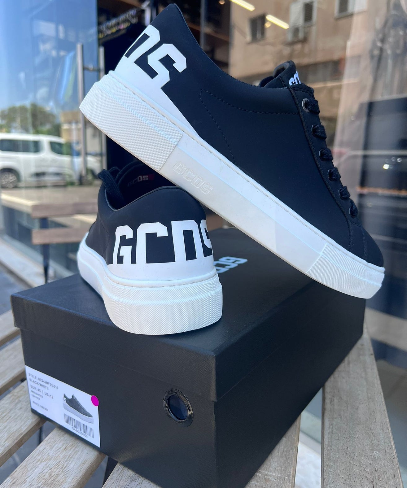 GCDS - סניקרס GC242MF05 010 BLACK  MEN SHOES LEATHER