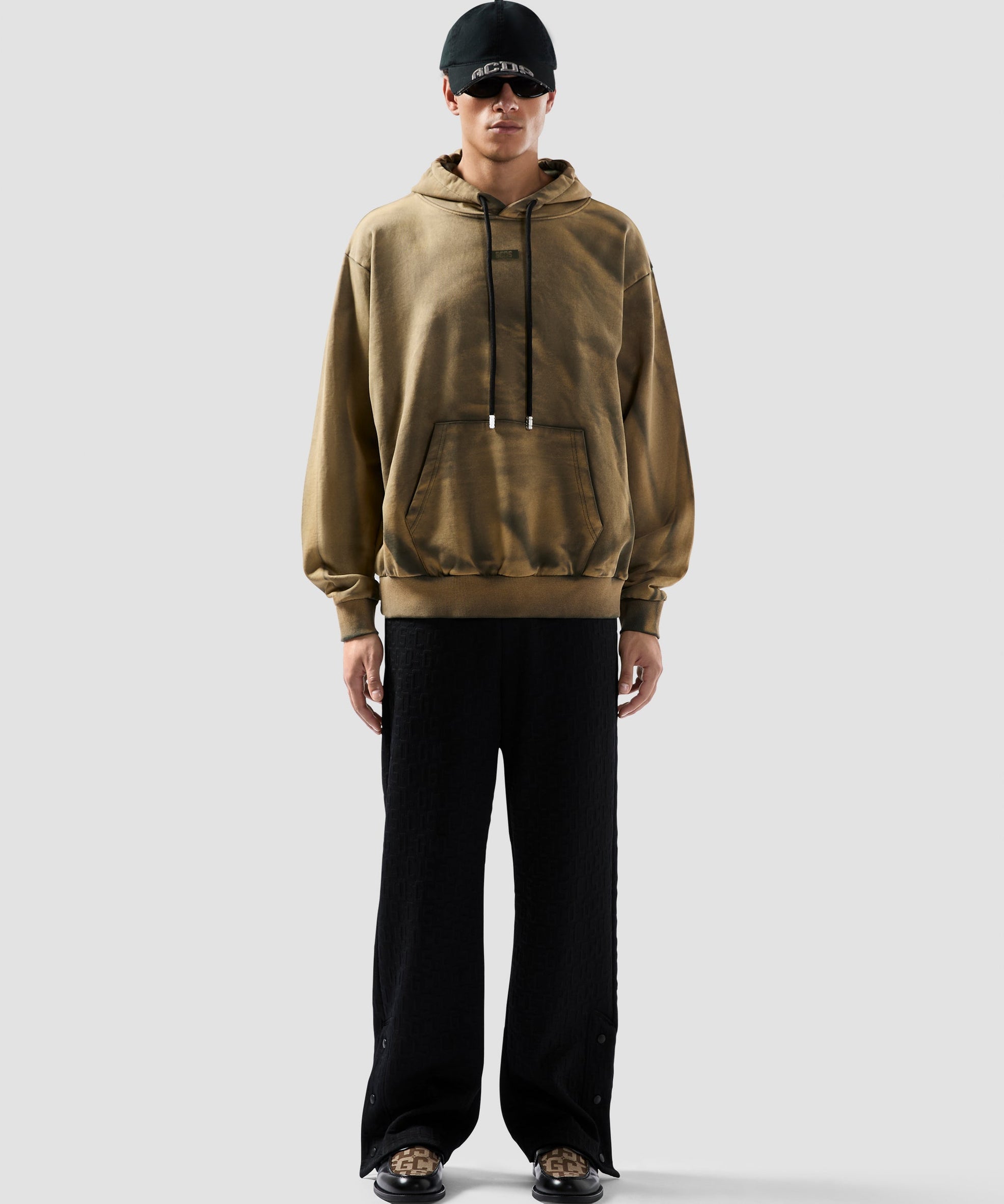 GCDS - קפוצ'ון PATCH LOGO SCLARIZED HOODIE MILITARY GREEN B2CM1911JE7-88