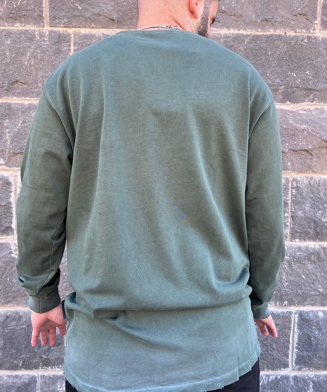 דה לוקה - טי וואש אוברסייז שרוול ארוך בצבע ירוק 7100 00