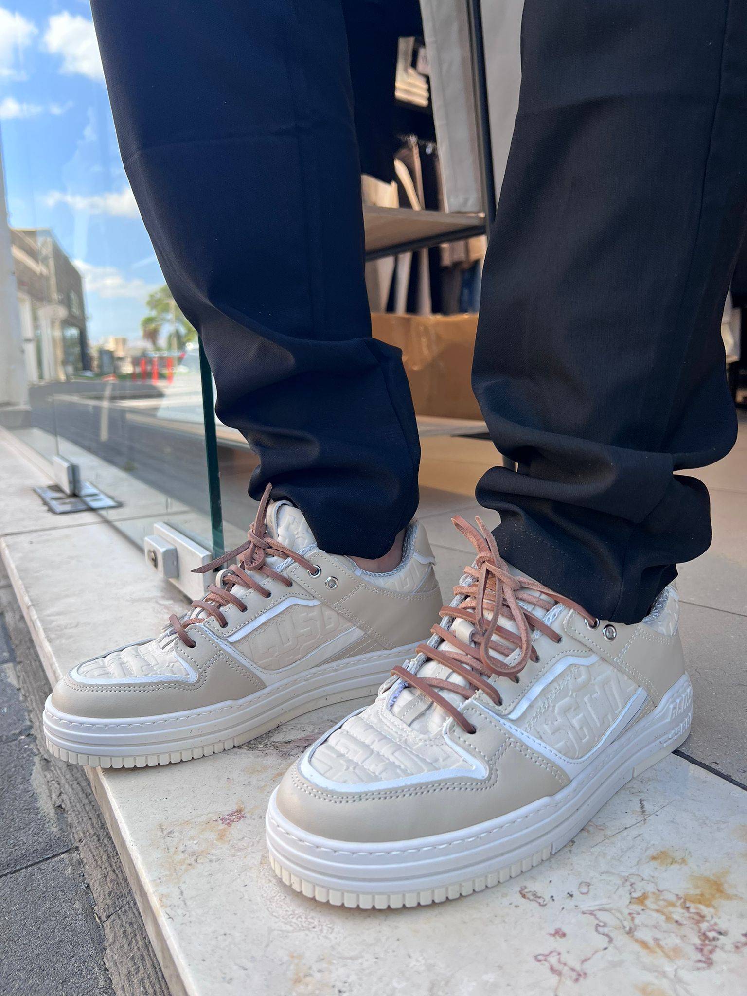 GCDS - סניקרס GCU1004-014 BEIGE