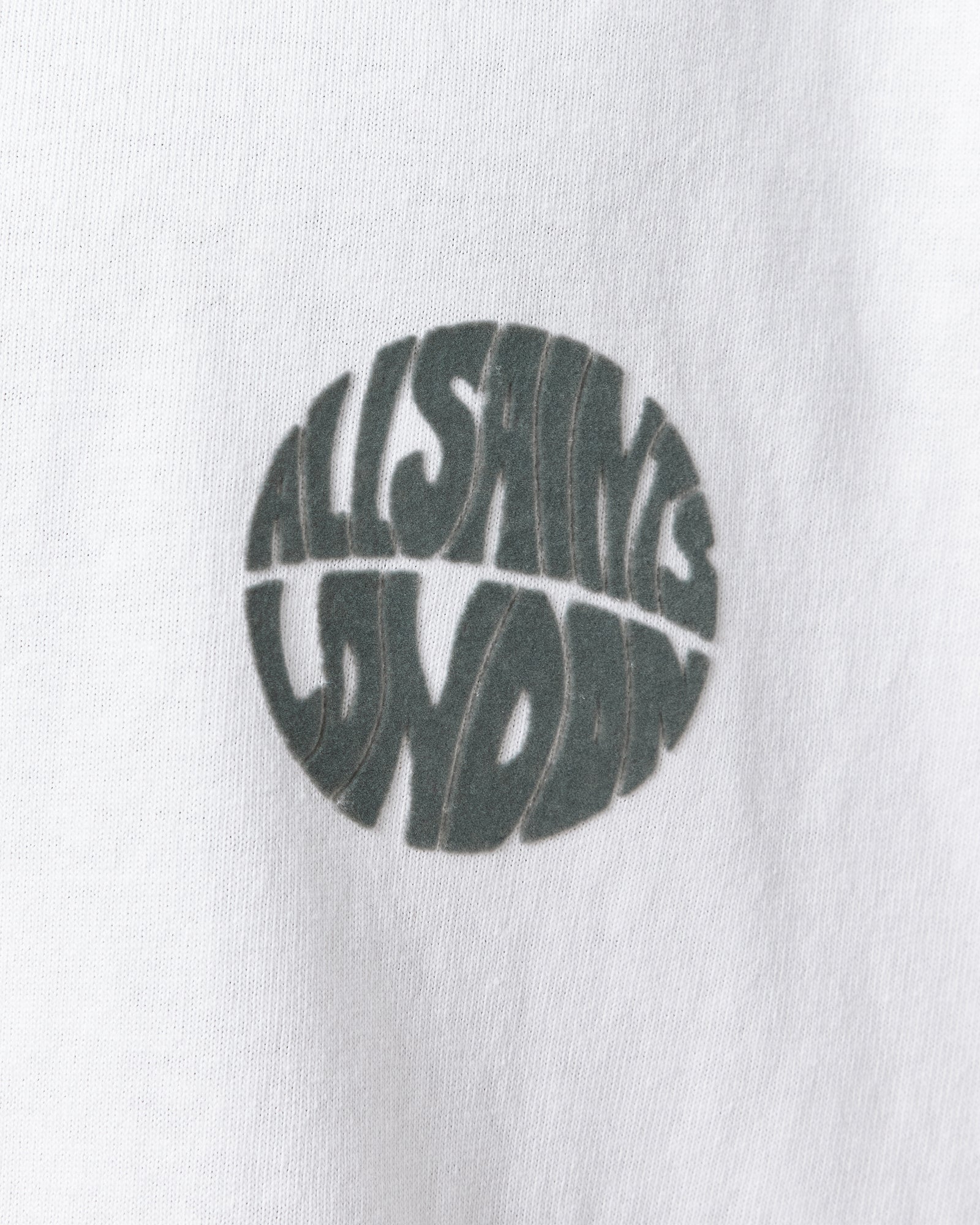 אולסיינטס - אוברסייז שרוול קצר M016JD