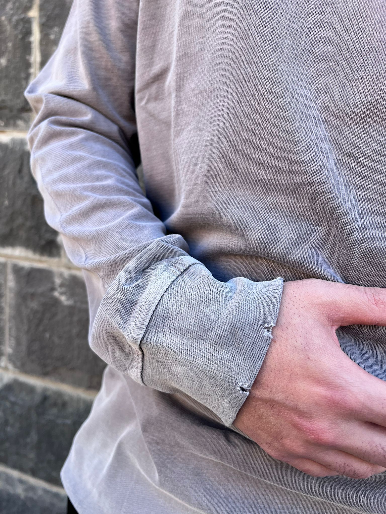 דה לוקה - טי וואש אוברסייז שרוול ארוך בצבע אפור 7100 02