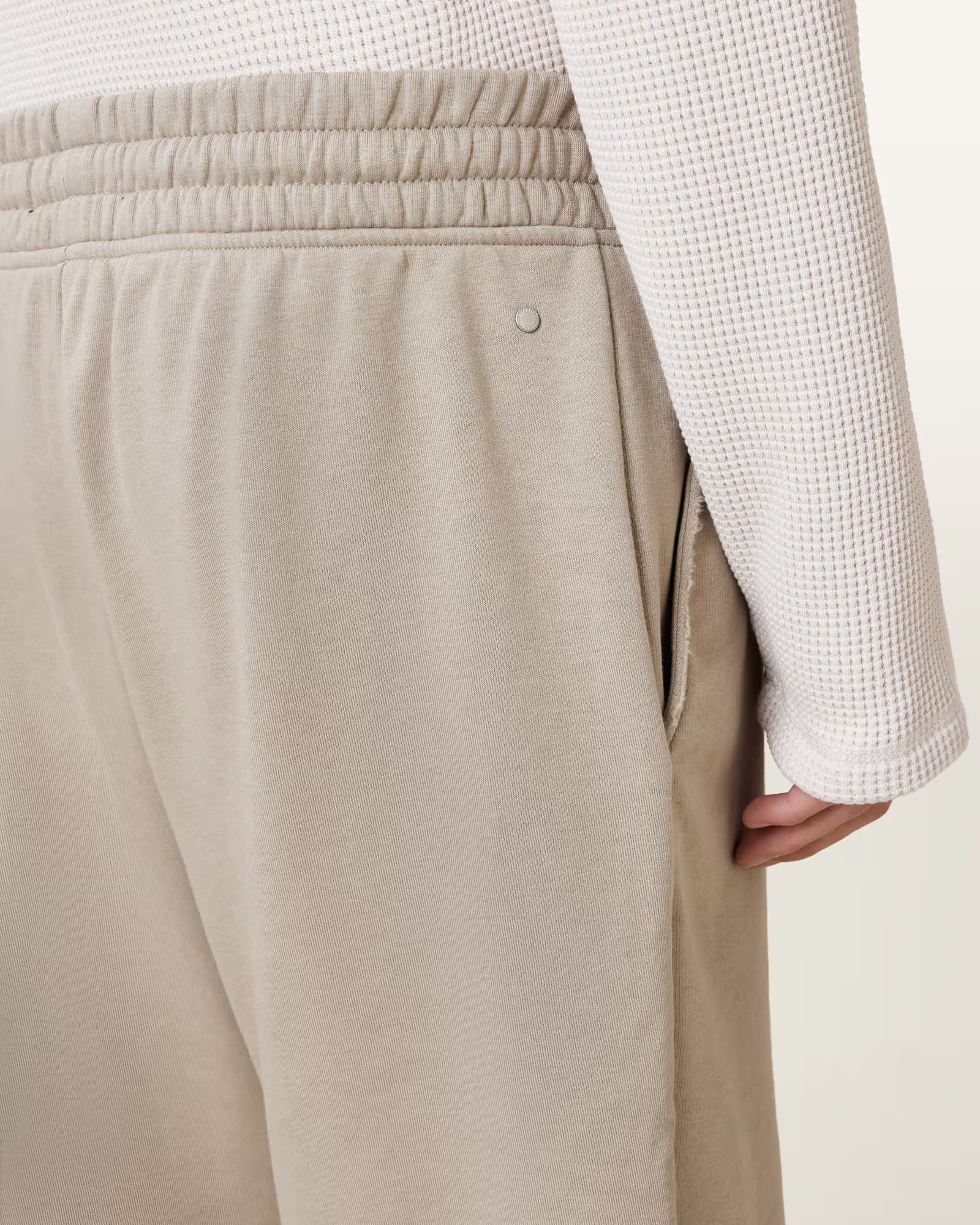 אולסיינטס - ברמודה M001TC Mire Brown  HELIX