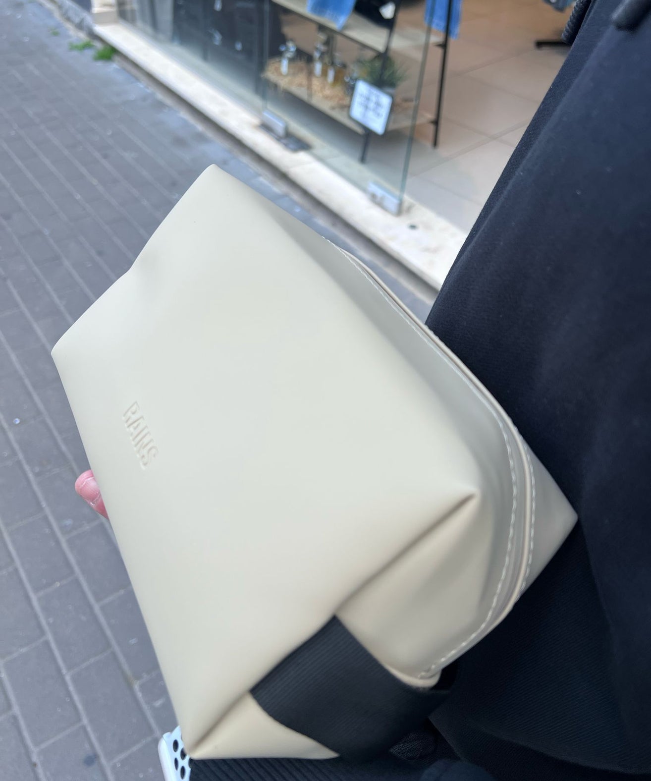 ריינס - RAINS תיק יד עמיד במים 15580 Dune