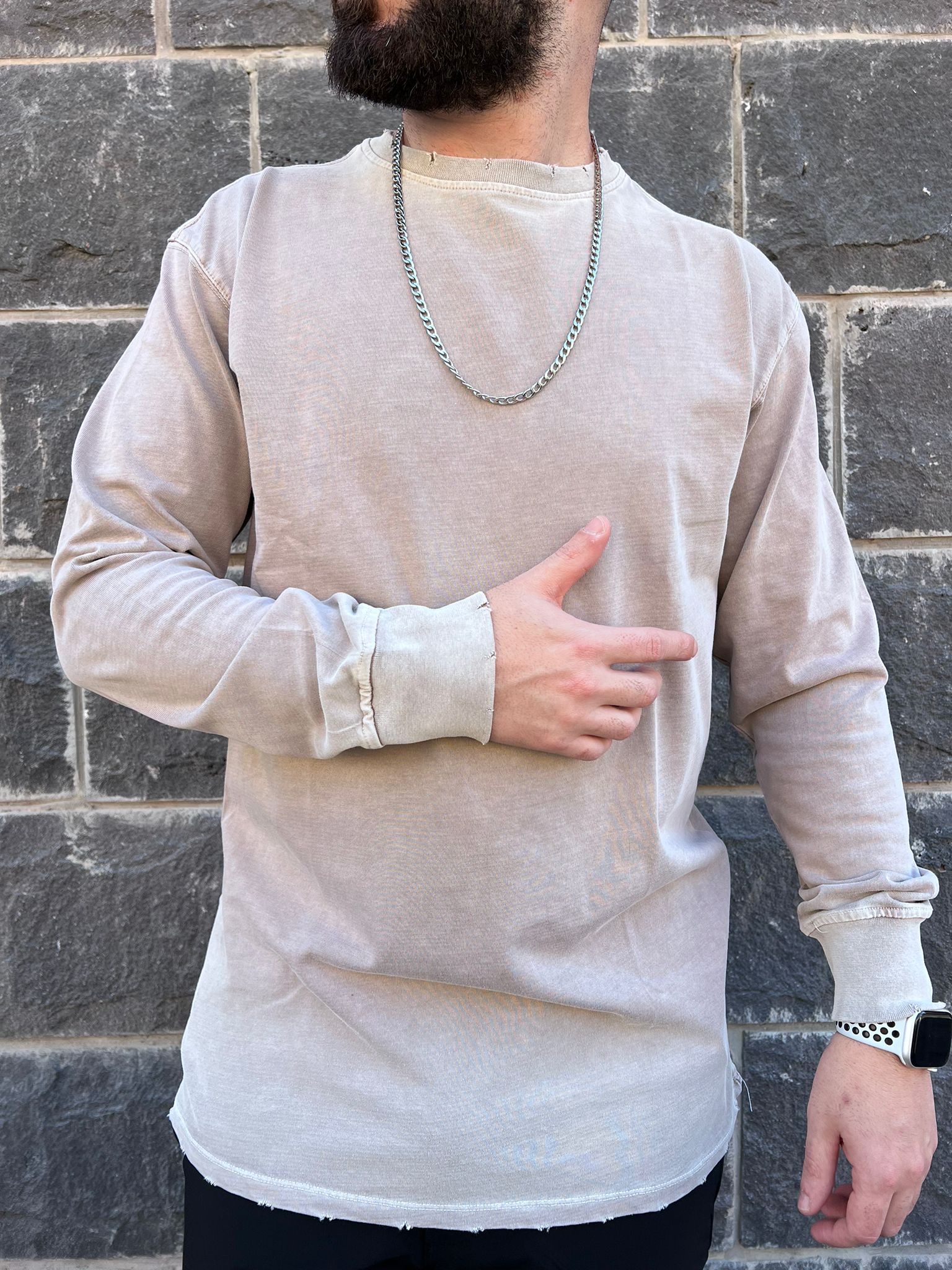 דה לוקה - טי וואש אוברסייז שרוול ארוך בצבע בז' 7100 03